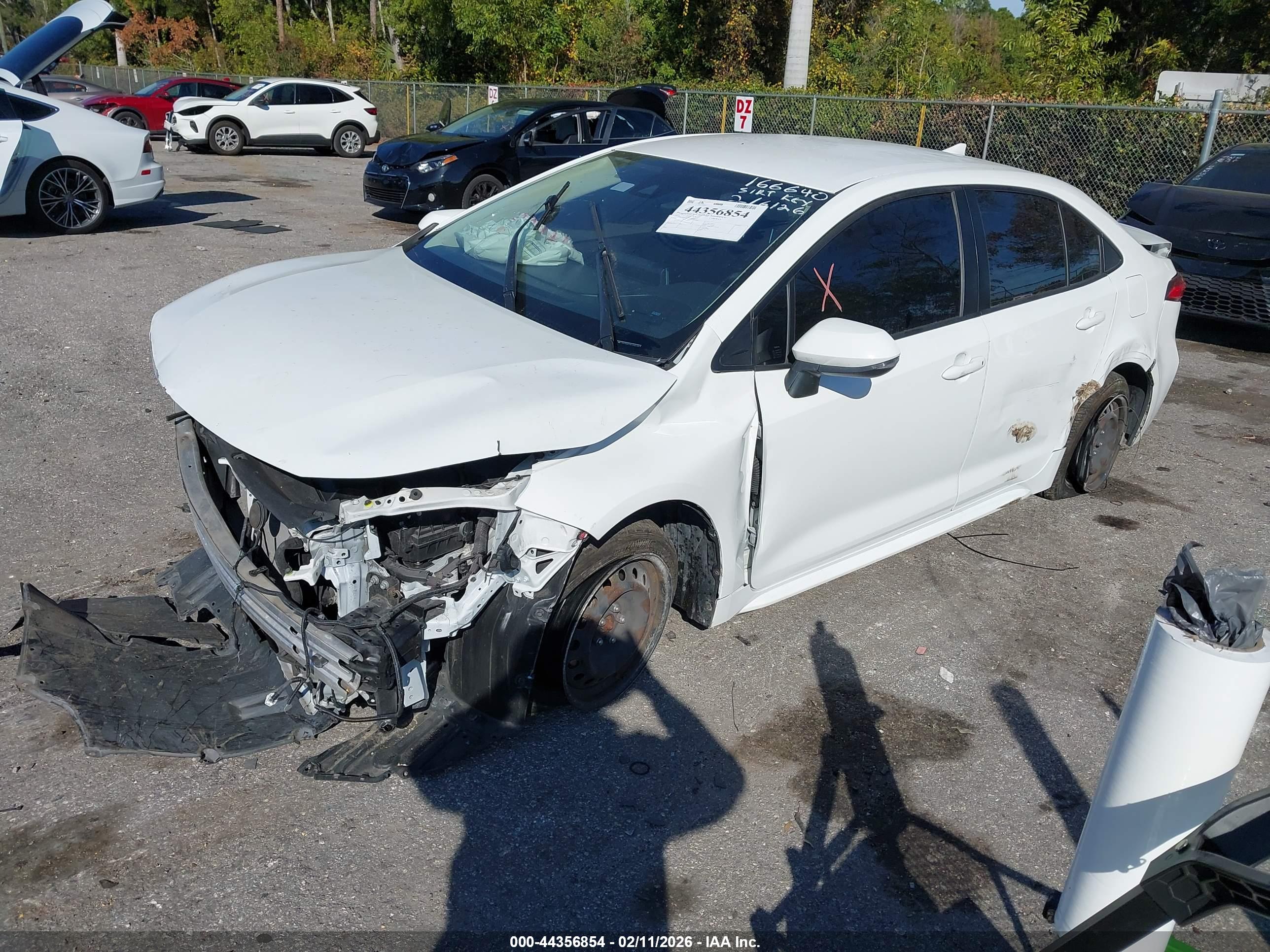 TOYOTA COROLLA image 2