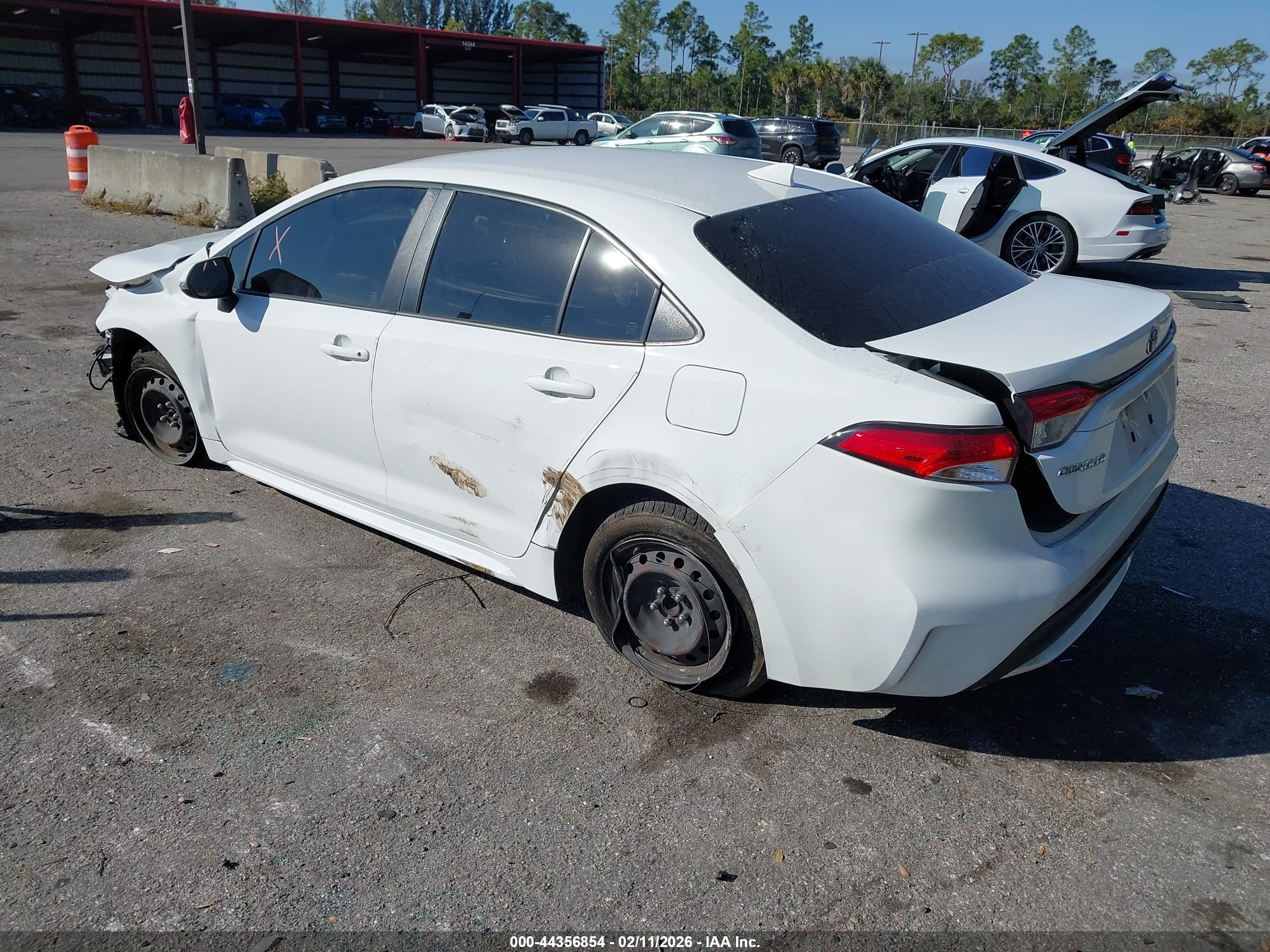 TOYOTA COROLLA image 3