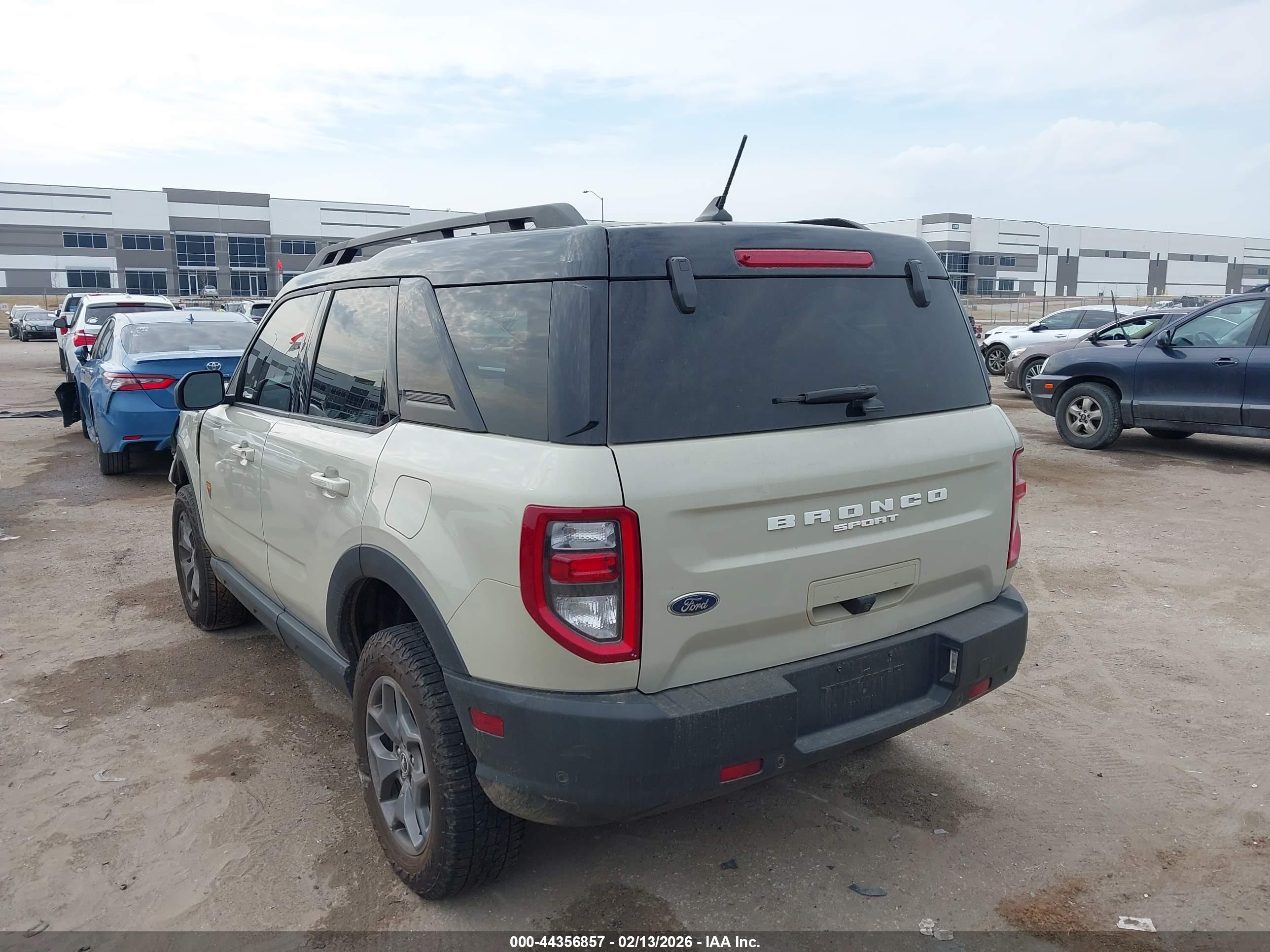 FORD BRONCO image 3