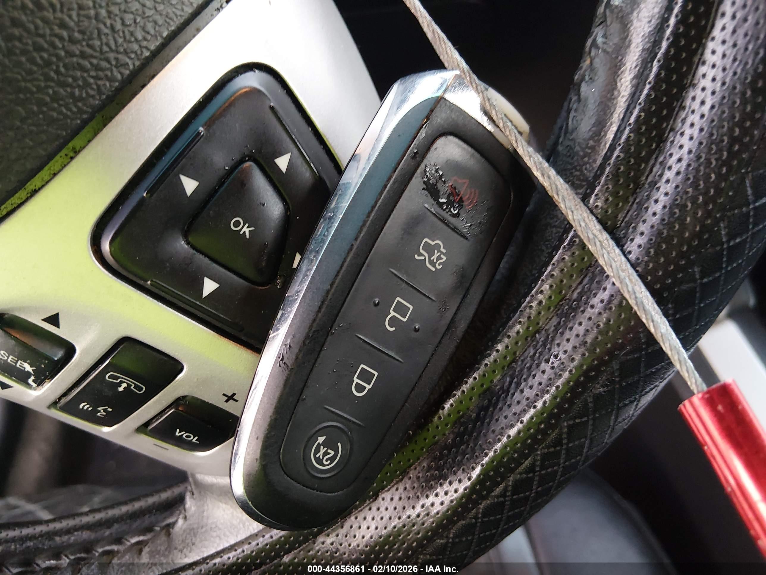 FORD EXPLORER image 11