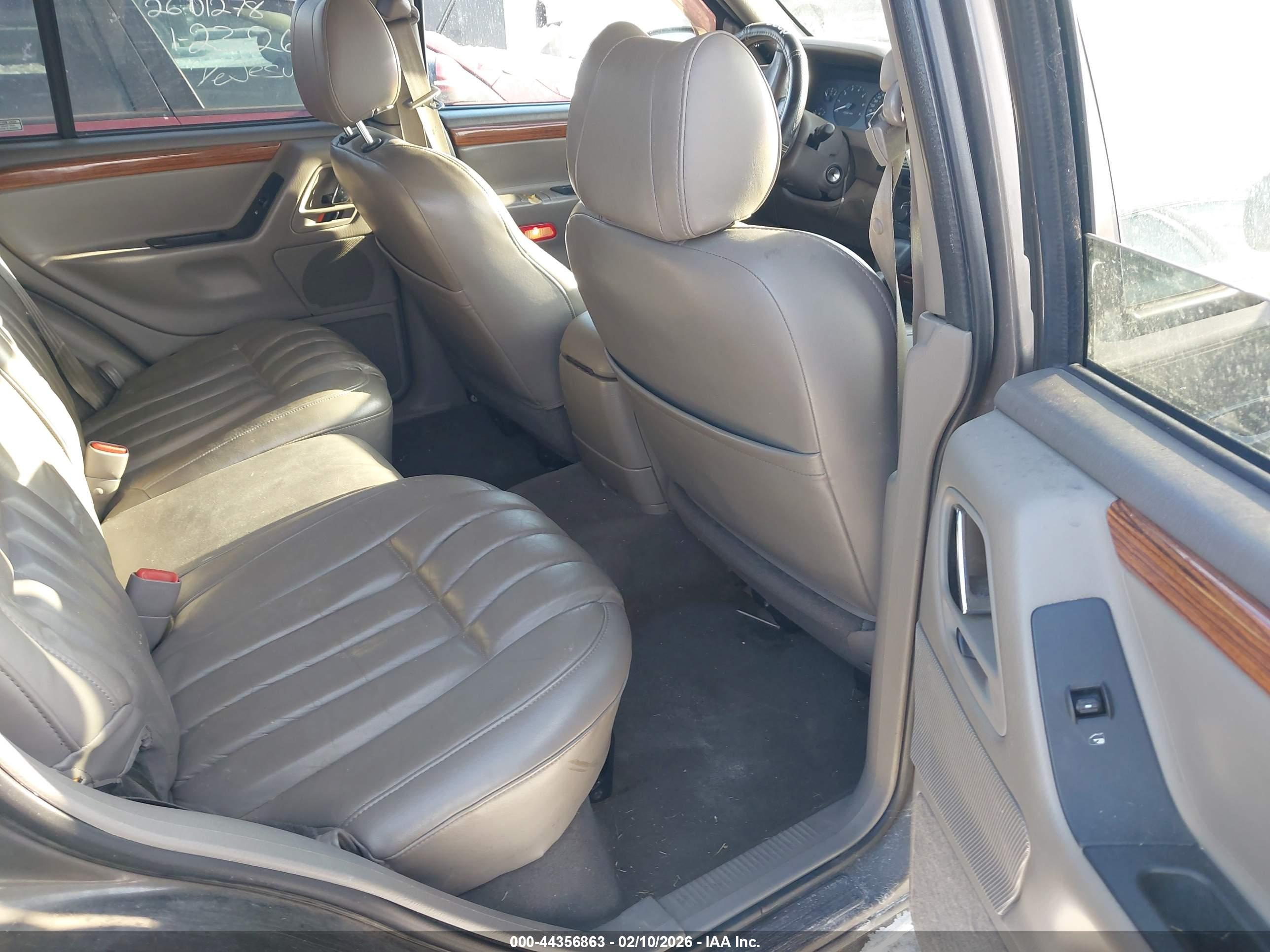 JEEP GRAND image 8