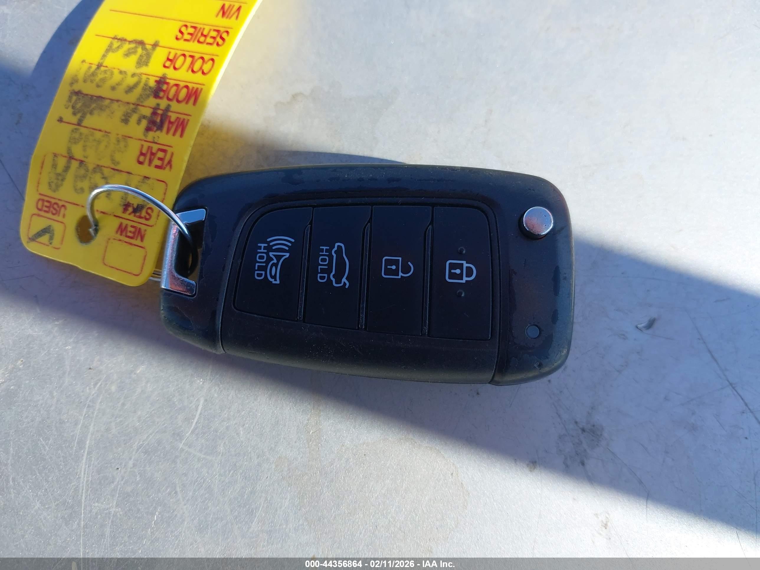 HYUNDAI ACCENT image 11