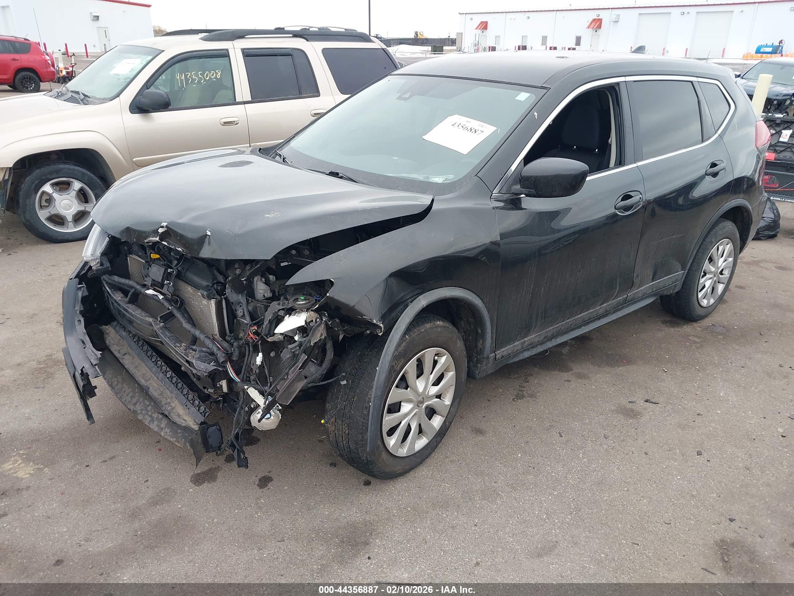 NISSAN ROGUE image 2