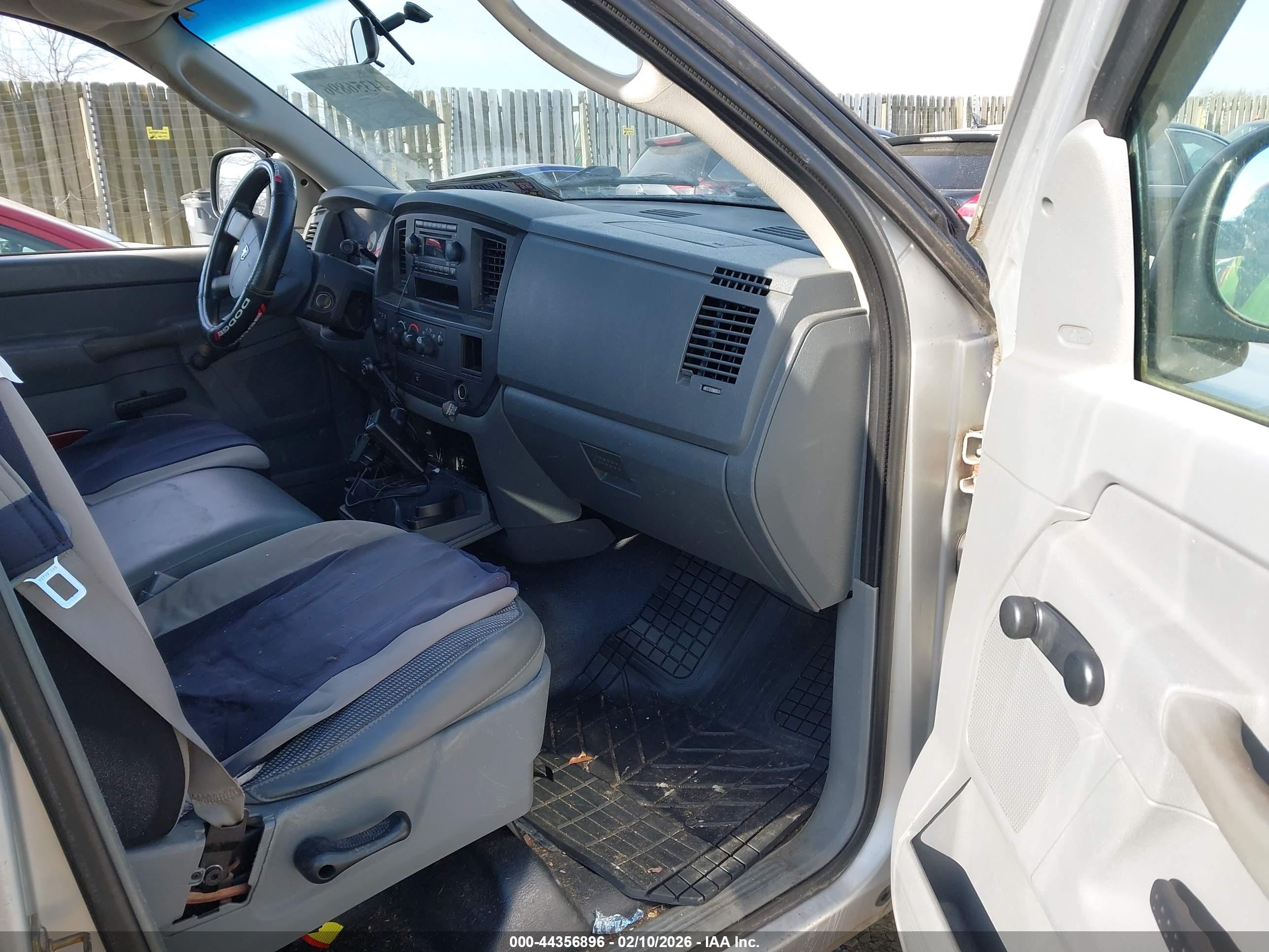 DODGE RAM image 5