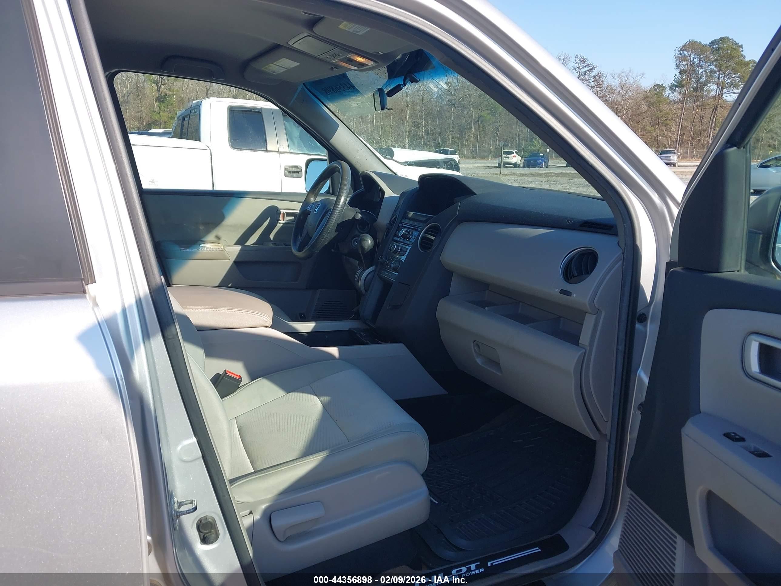 HONDA PILOT image 5