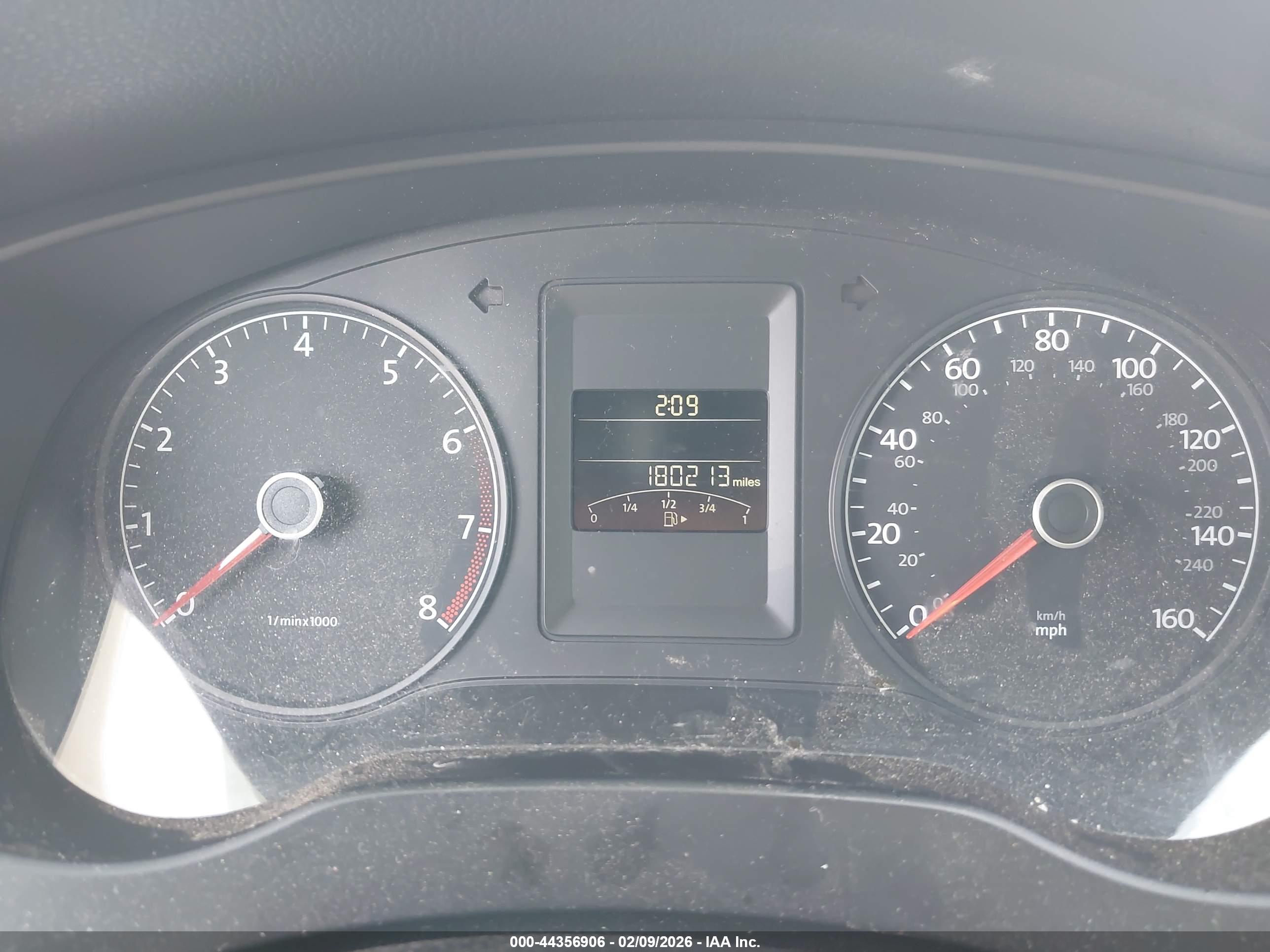VOLKSWAGEN JETTA image 7