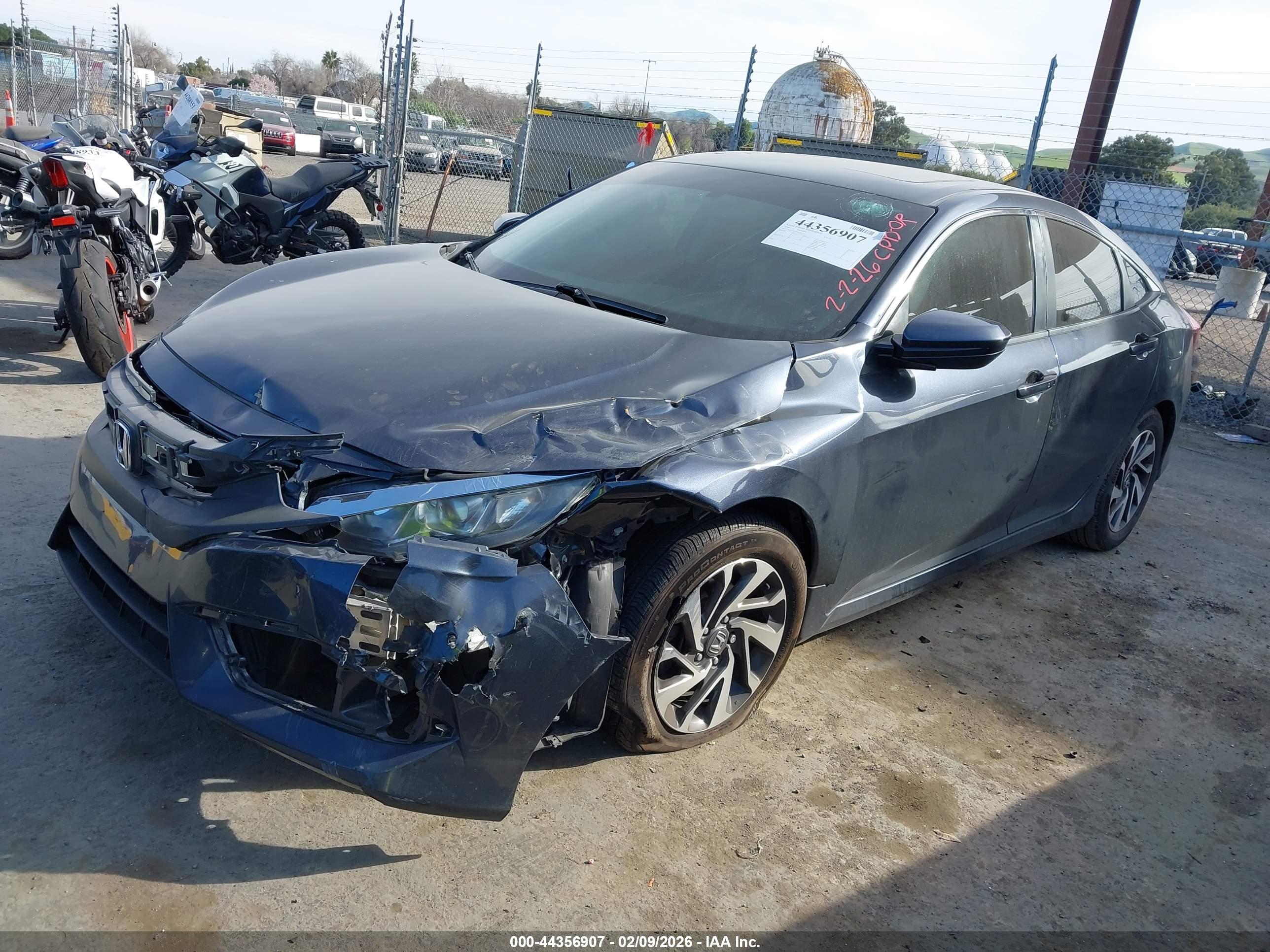 HONDA CIVIC image 2