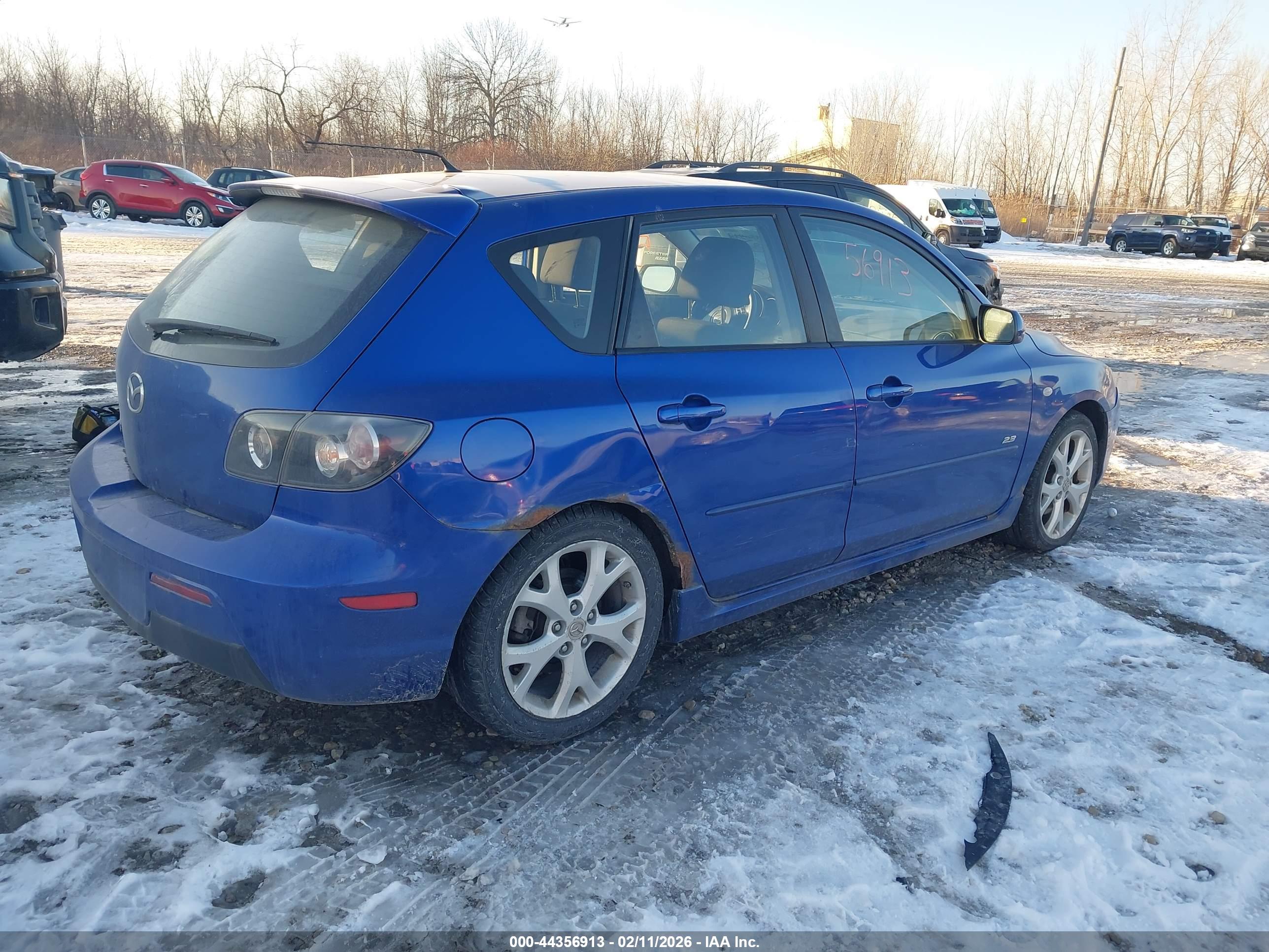 MAZDA MAZDA3 image 4