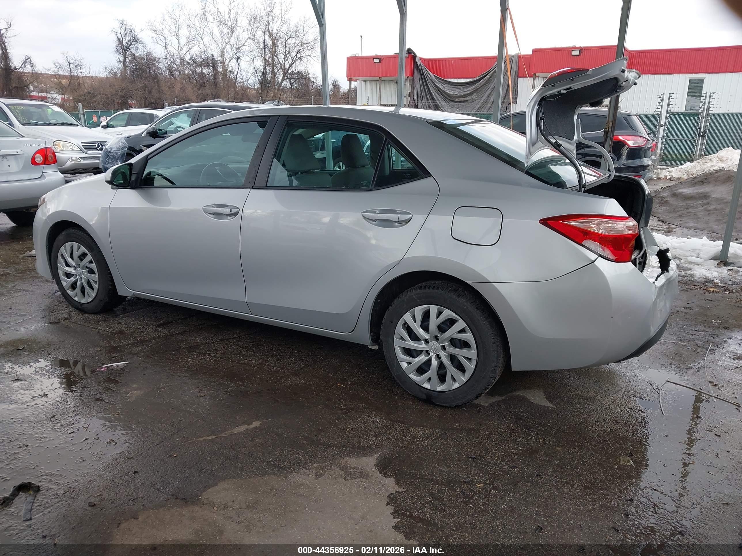 TOYOTA COROLLA image 3