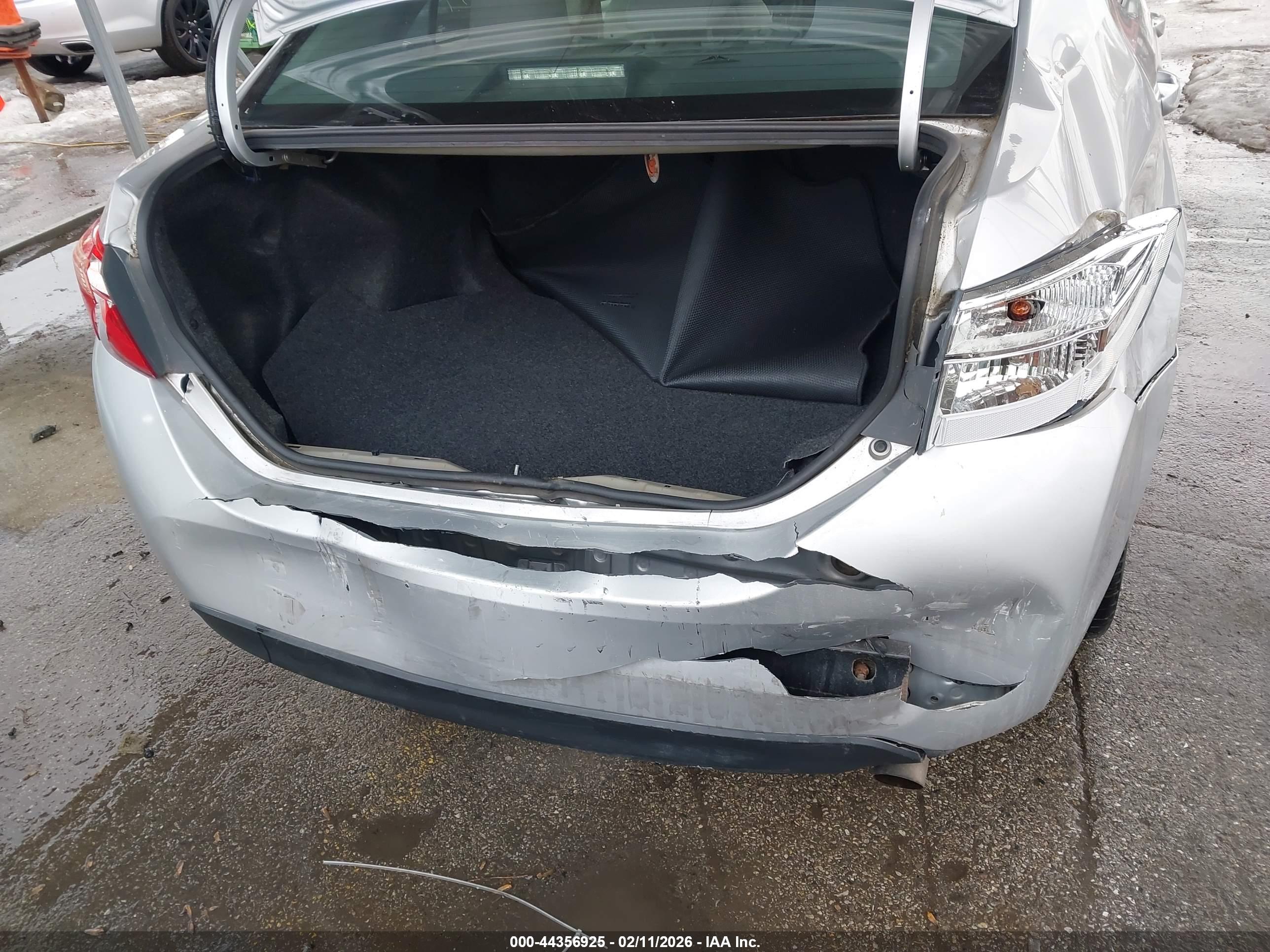 TOYOTA COROLLA image 6