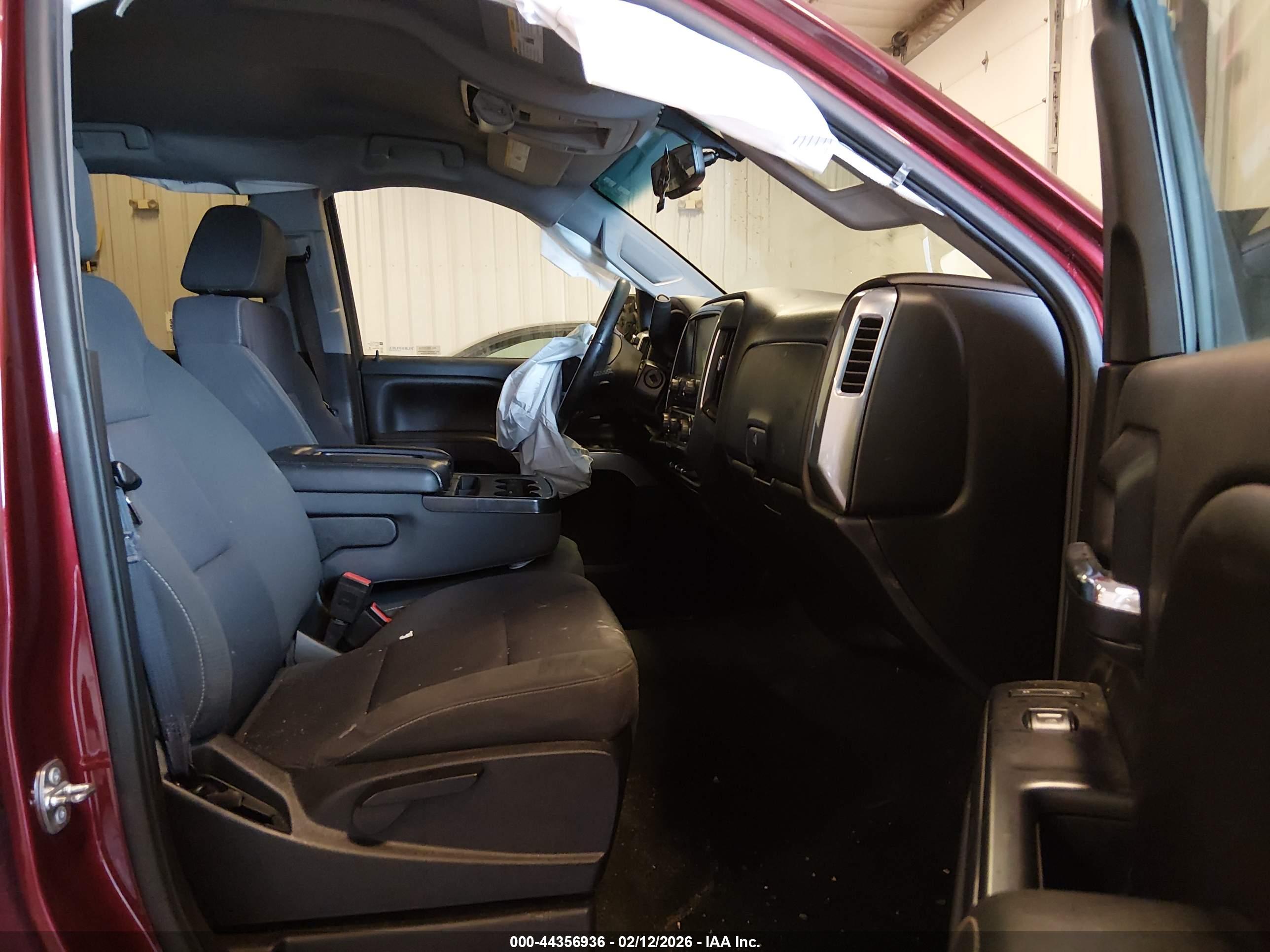 CHEVROLET SILVERADO image 5