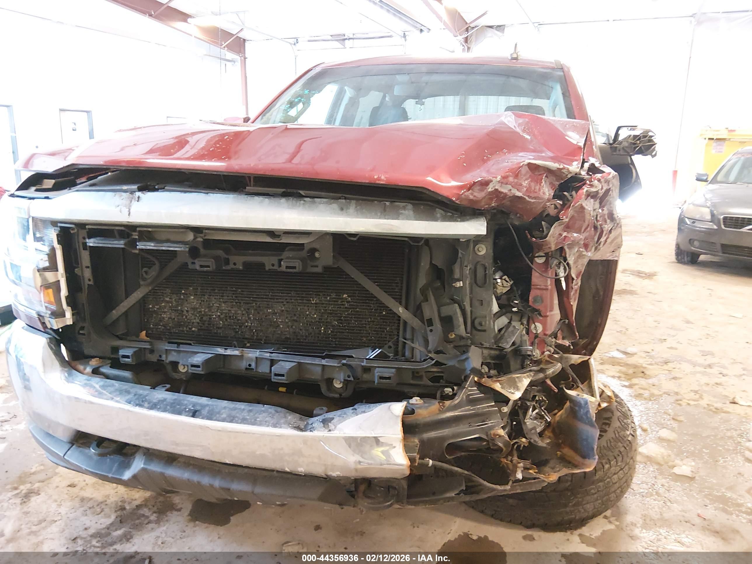 CHEVROLET SILVERADO image 6