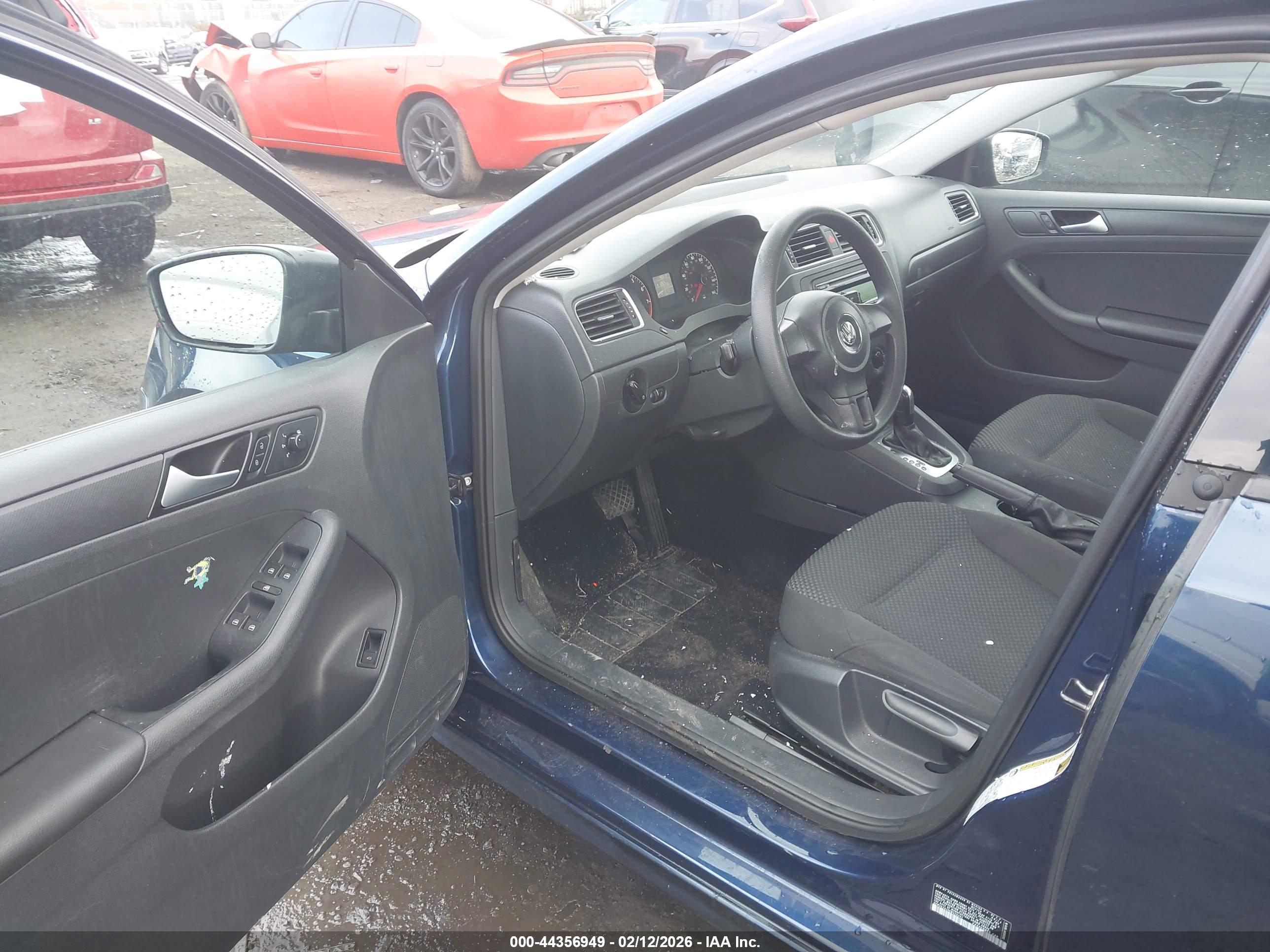 VOLKSWAGEN JETTA image 5