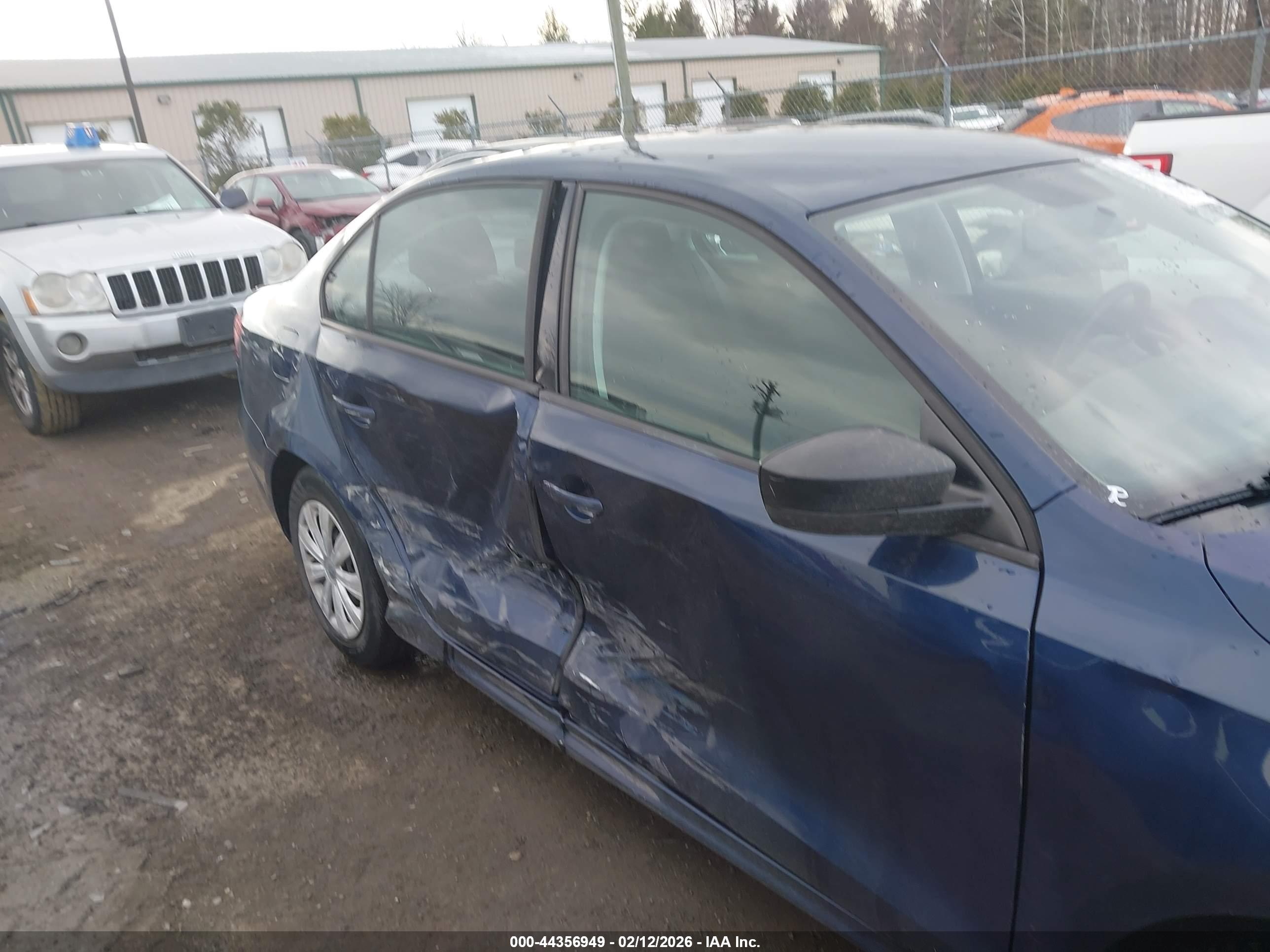 VOLKSWAGEN JETTA image 6