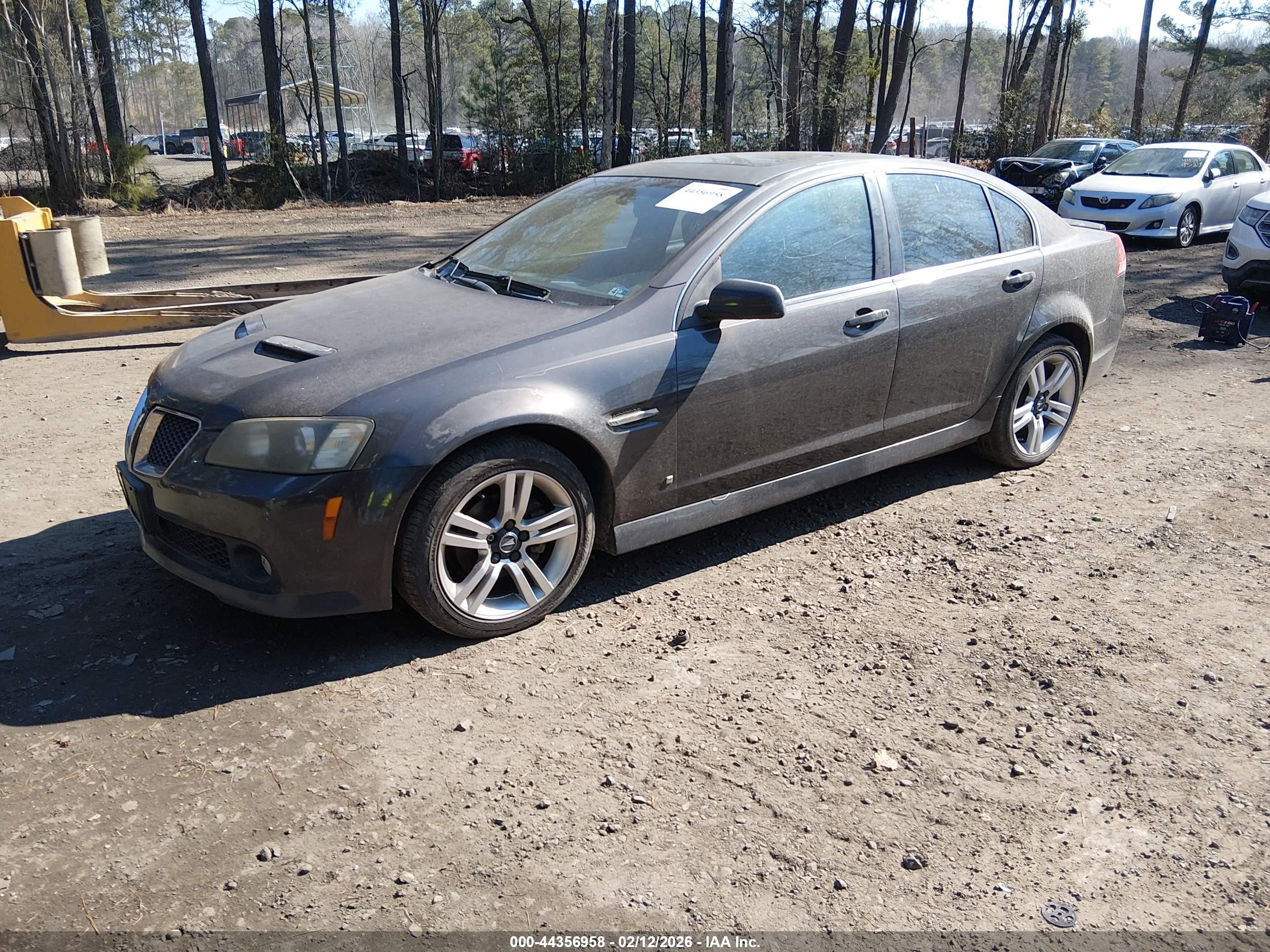 PONTIAC G8 image 2