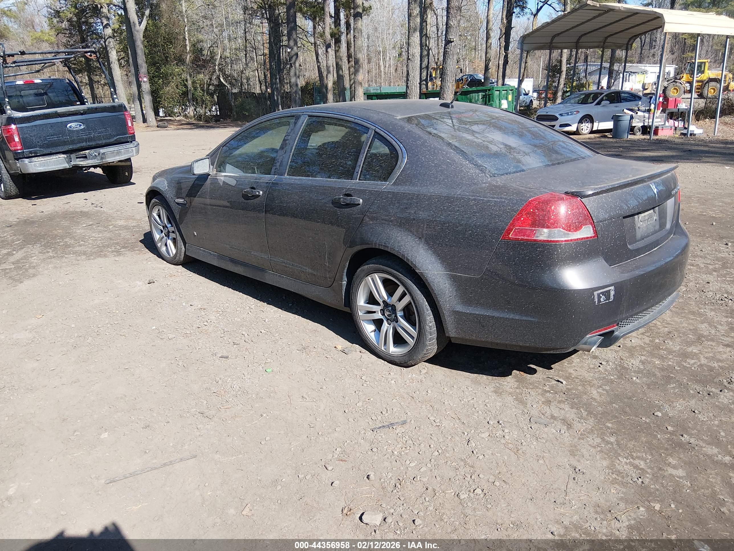 PONTIAC G8 image 3