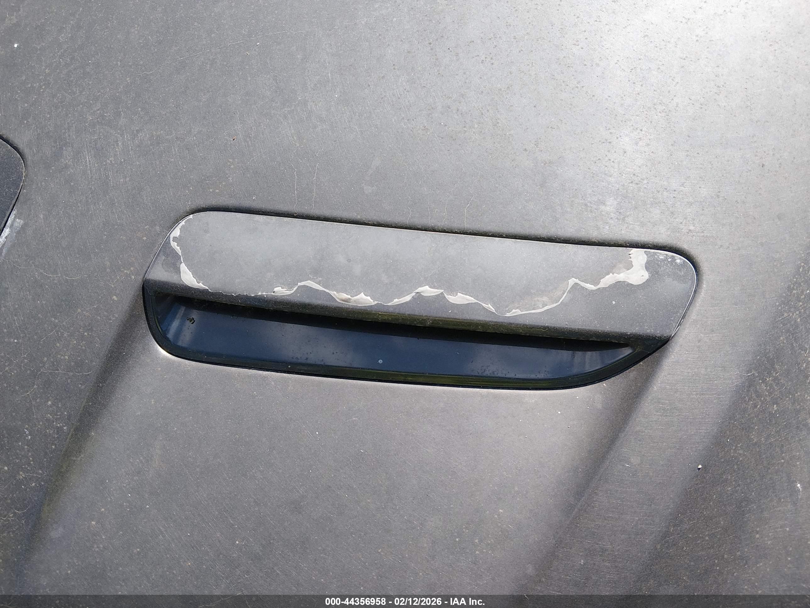 PONTIAC G8 image 6
