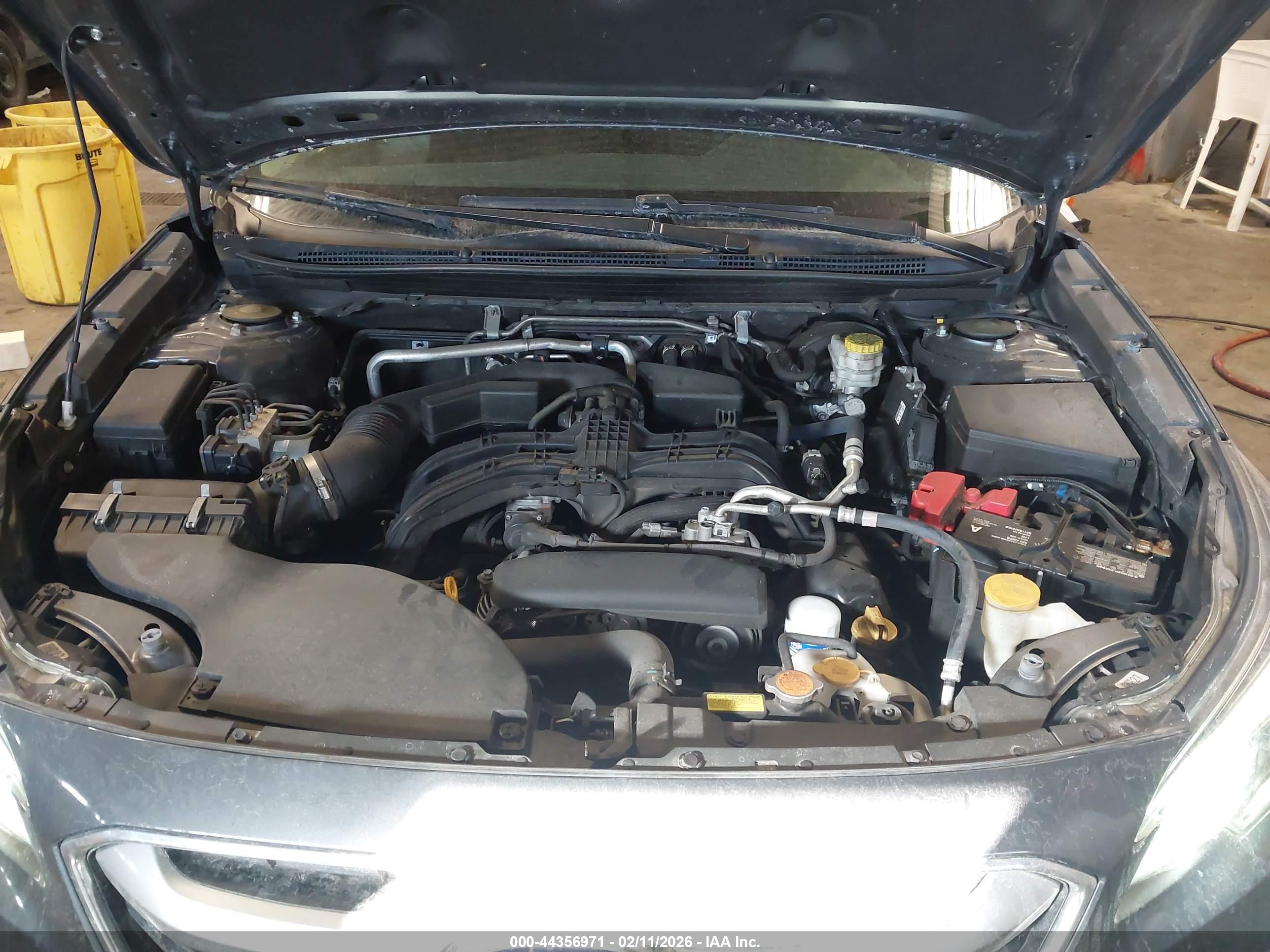 SUBARU OUTBACK image 10