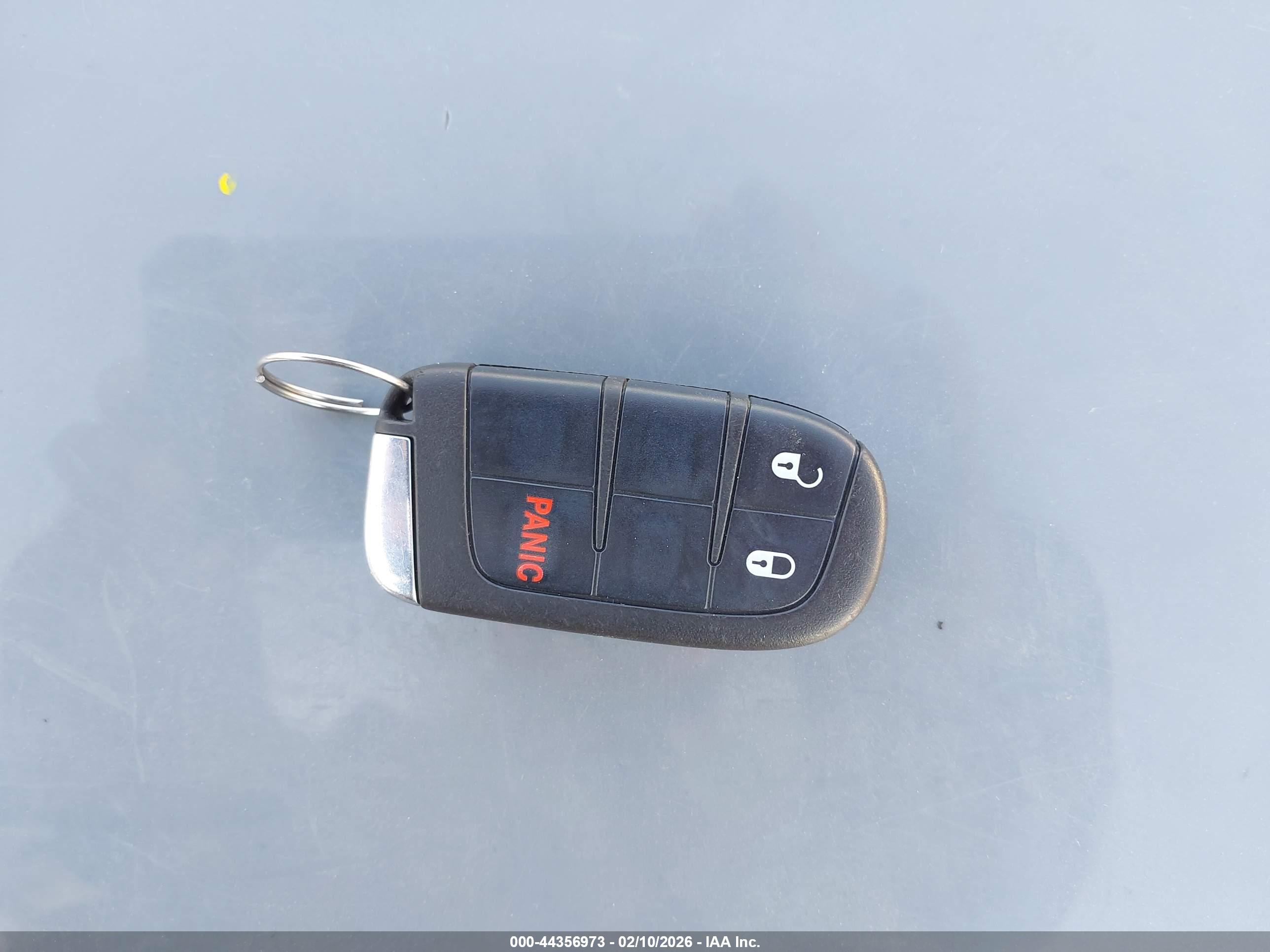 JEEP RENEGADE image 11