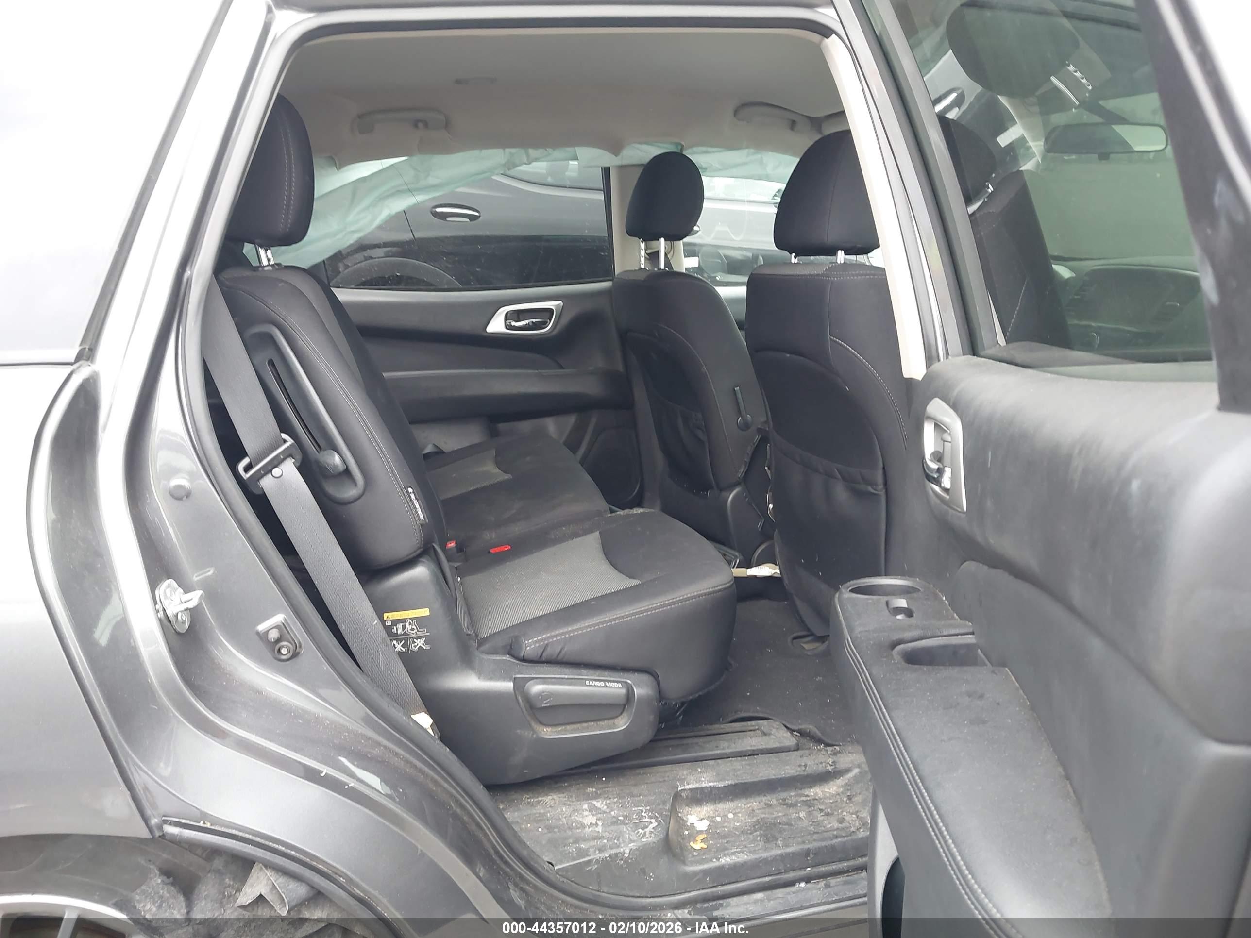 NISSAN PATHFINDER image 8