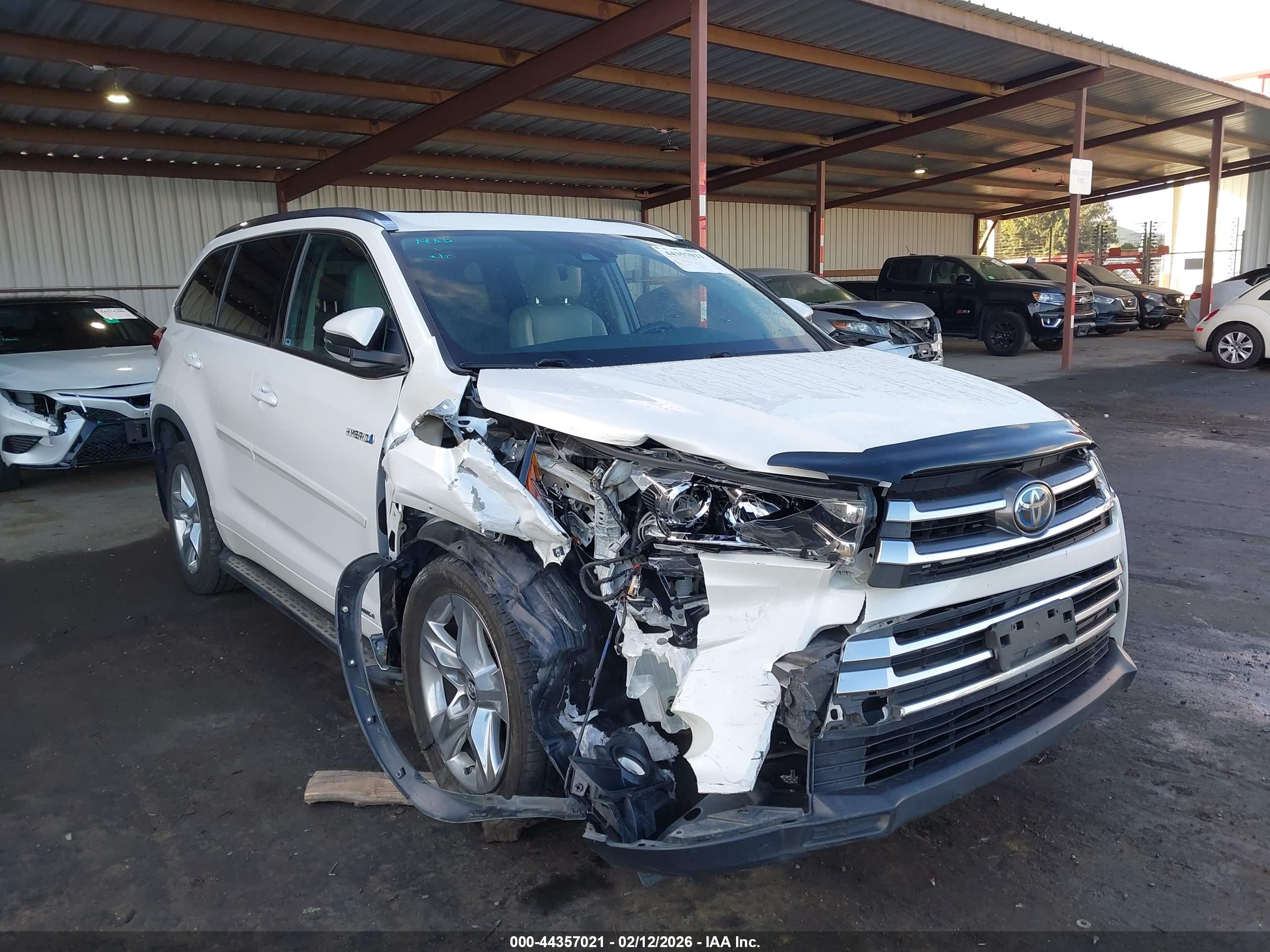 TOYOTA HIGHLANDER image 6