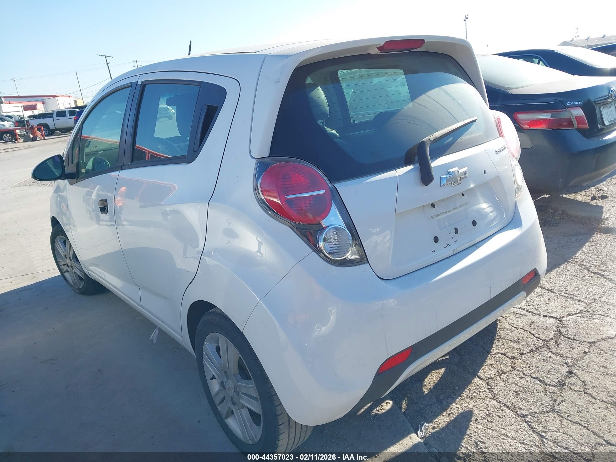 CHEVROLET SPARK image 3