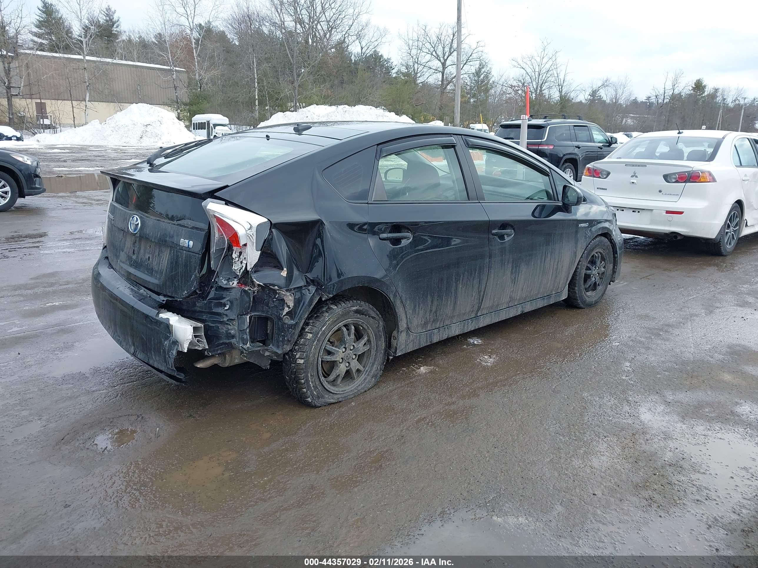 TOYOTA PRIUS image 4