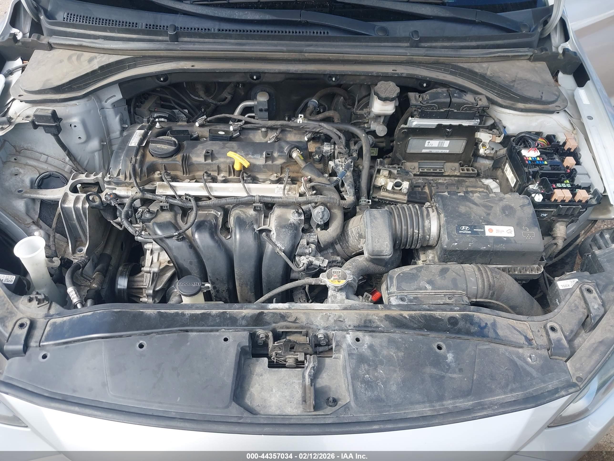 HYUNDAI ELANTRA image 10