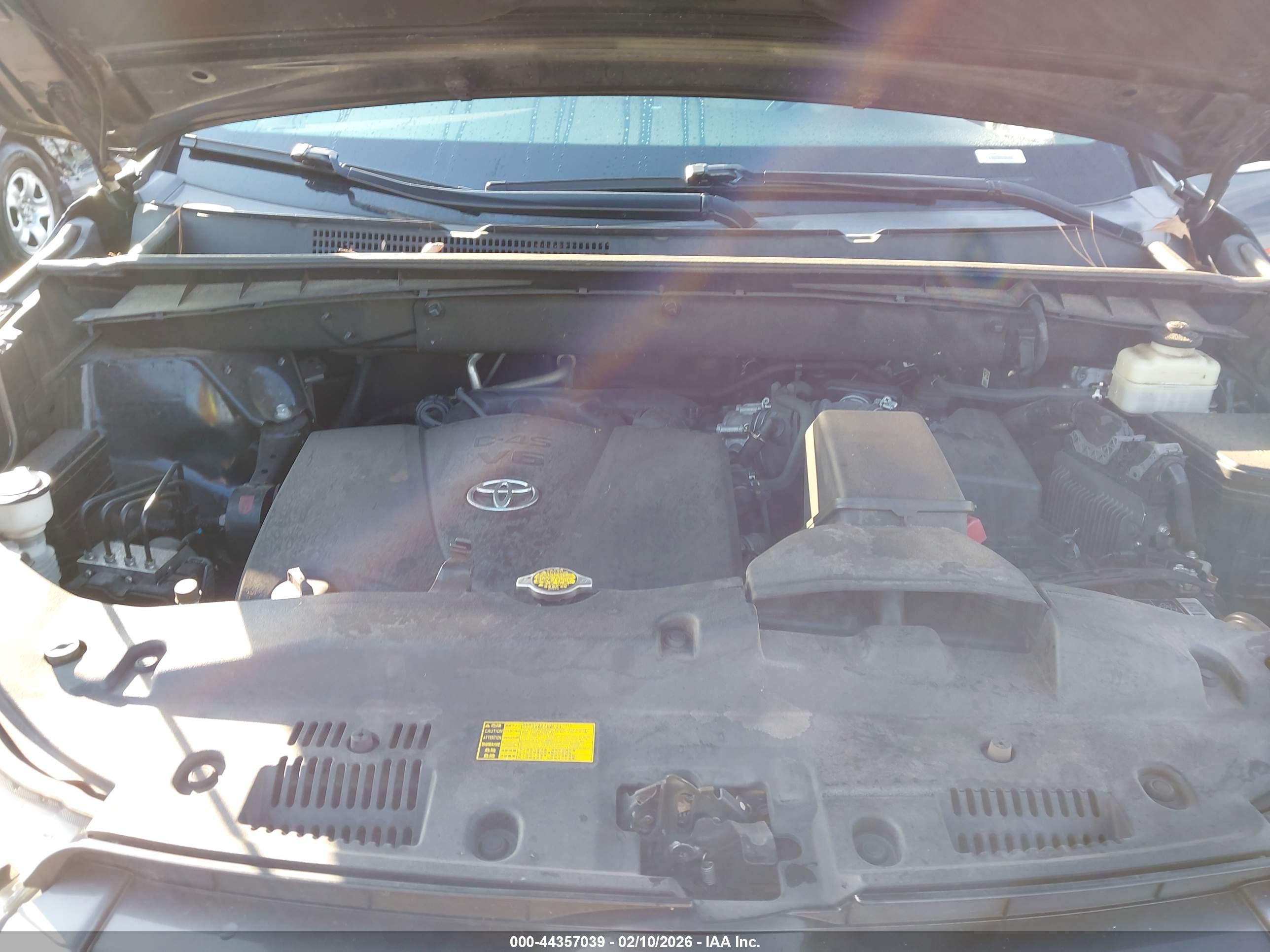TOYOTA HIGHLANDER image 10