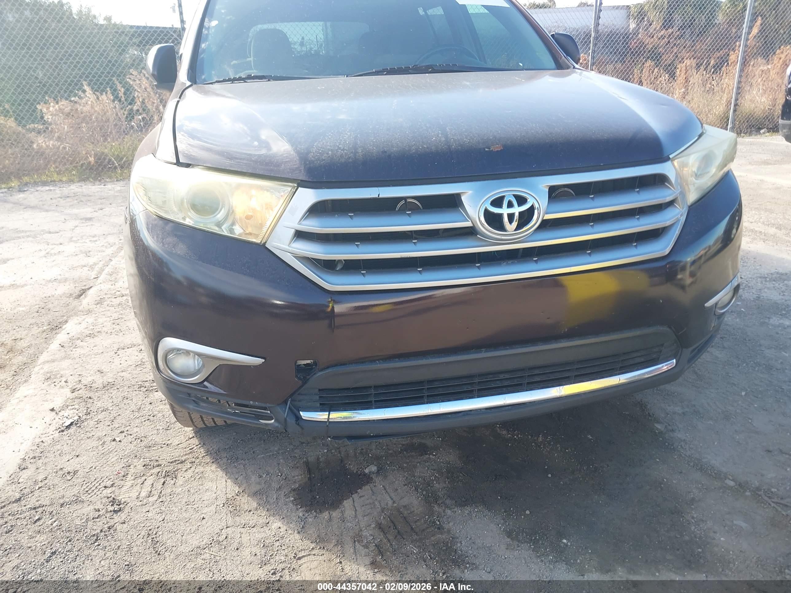 TOYOTA HIGHLANDER image 6