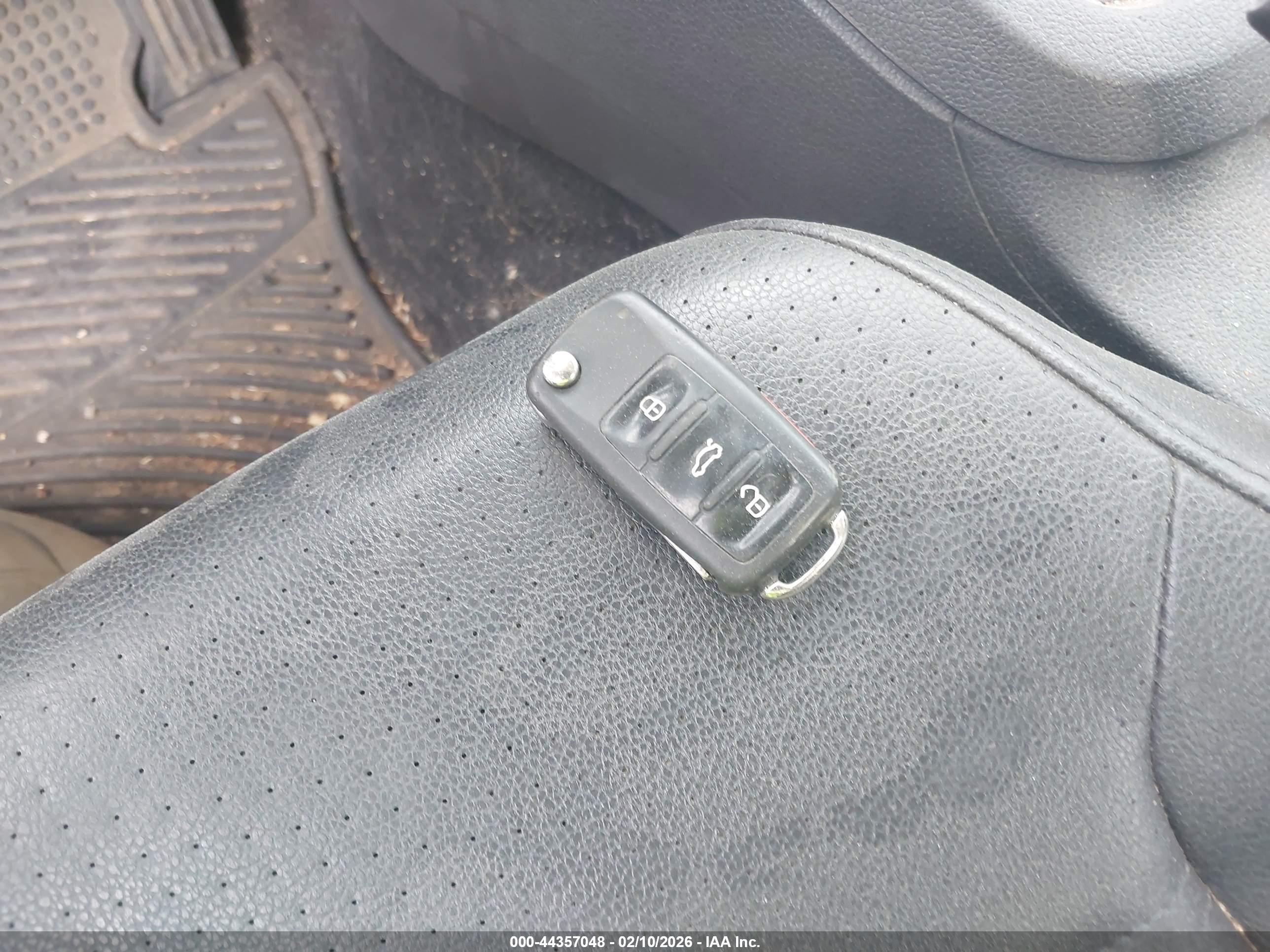 VOLKSWAGEN JETTA image 11