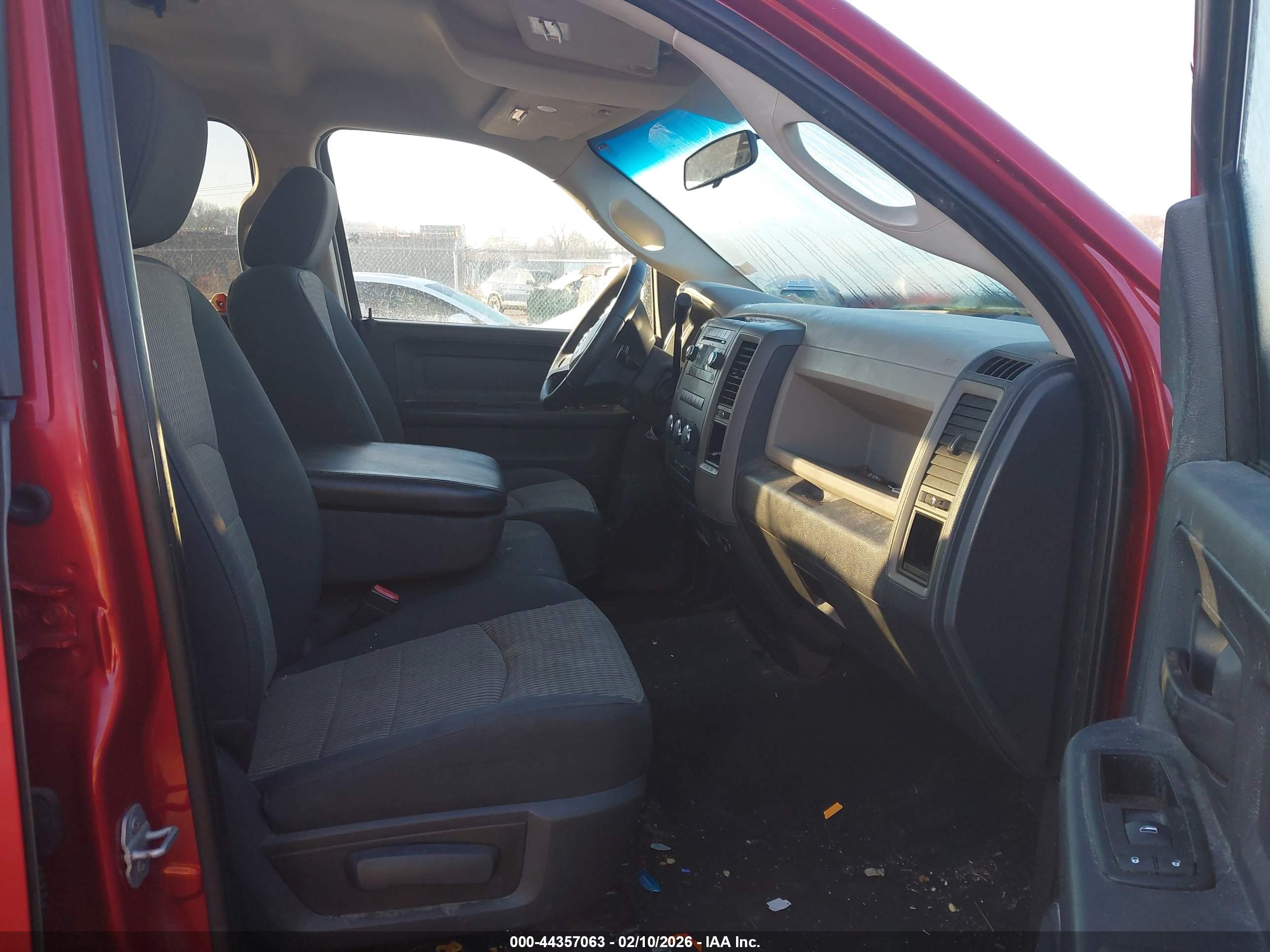 DODGE RAM image 5