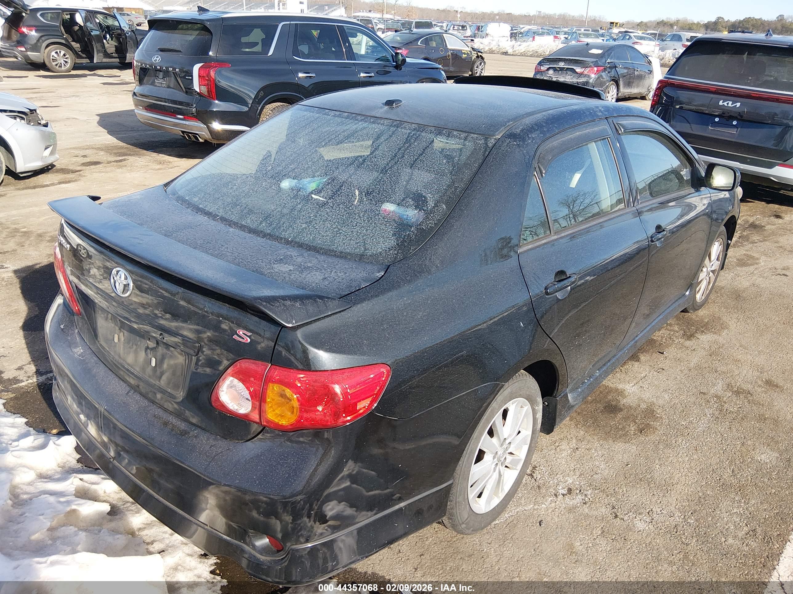 TOYOTA COROLLA image 4