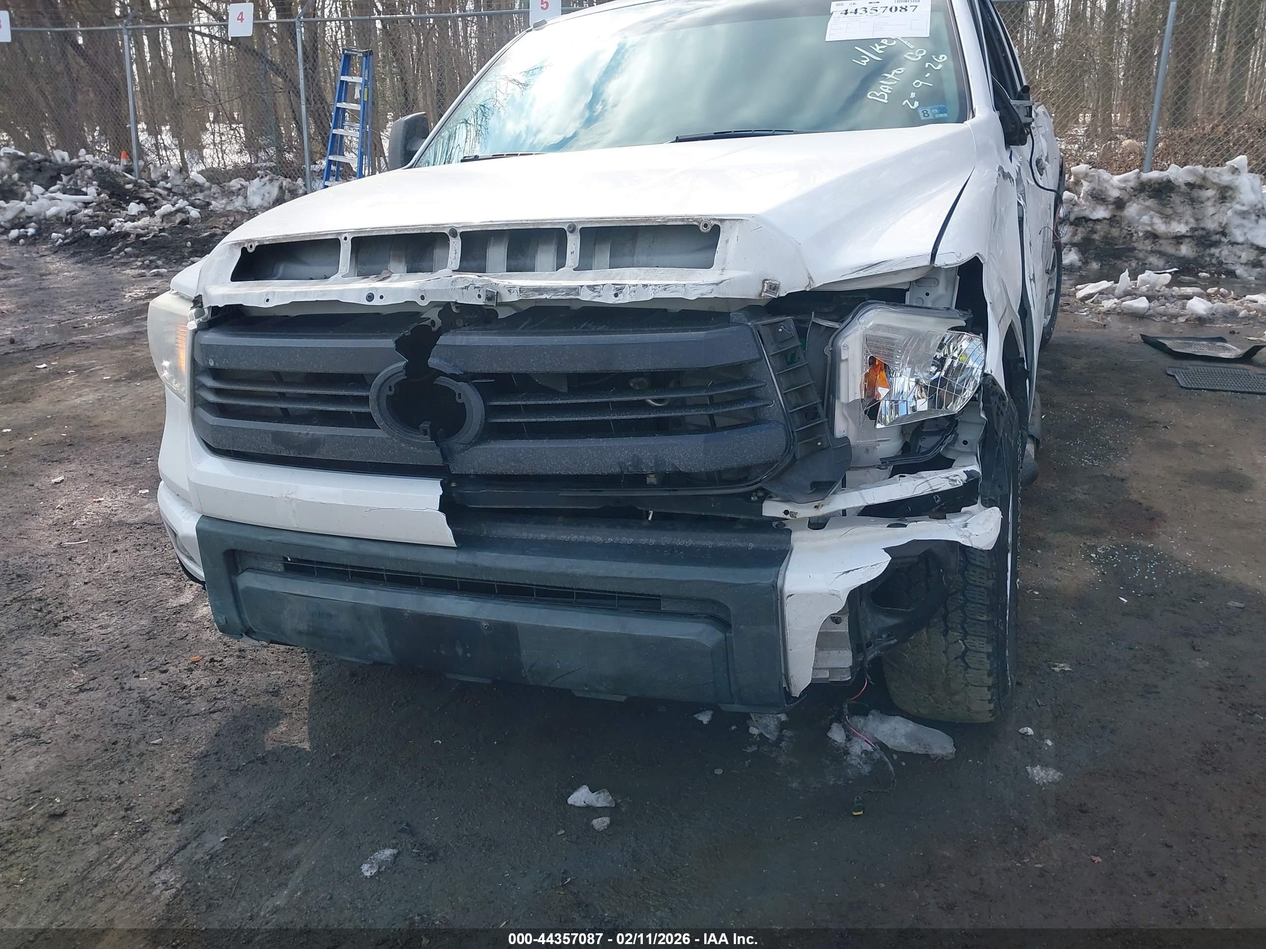TOYOTA TUNDRA image 6