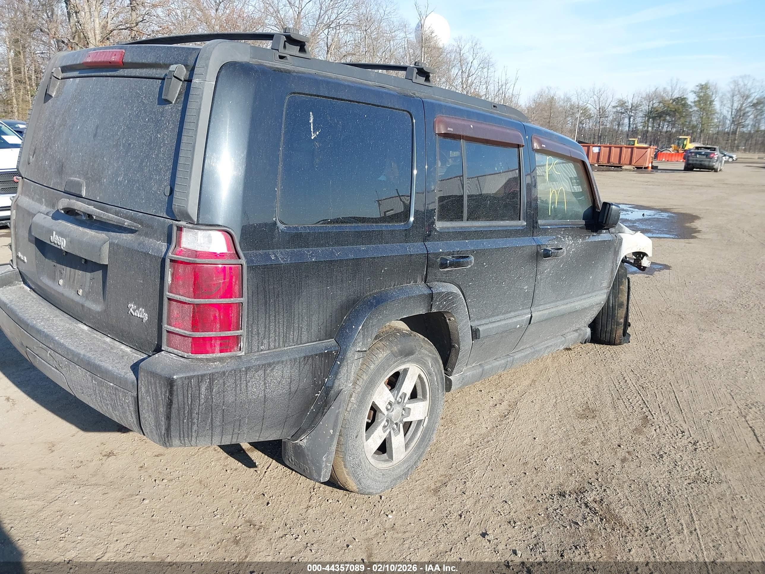 JEEP COMMANDER image 4
