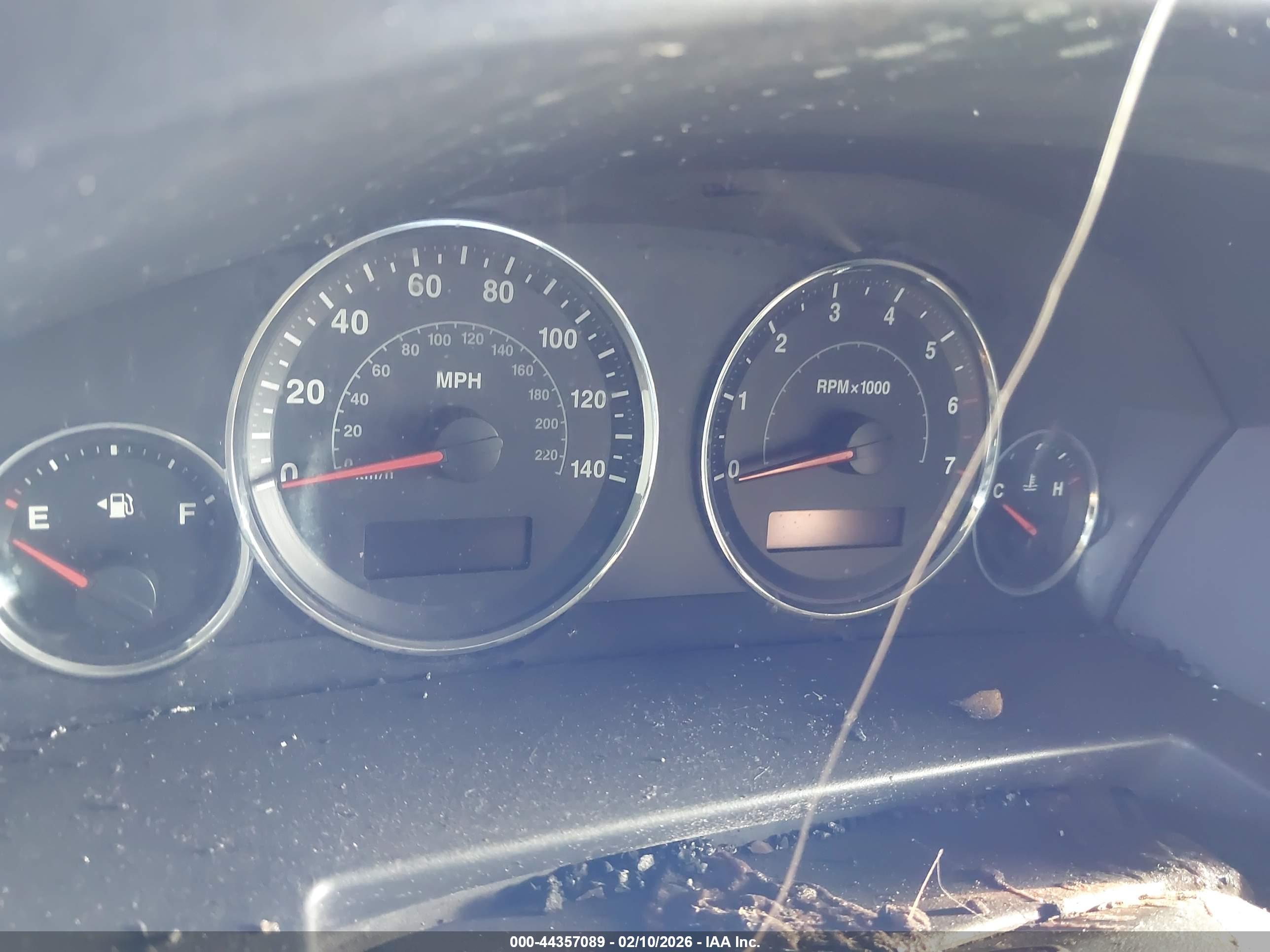 JEEP COMMANDER image 7