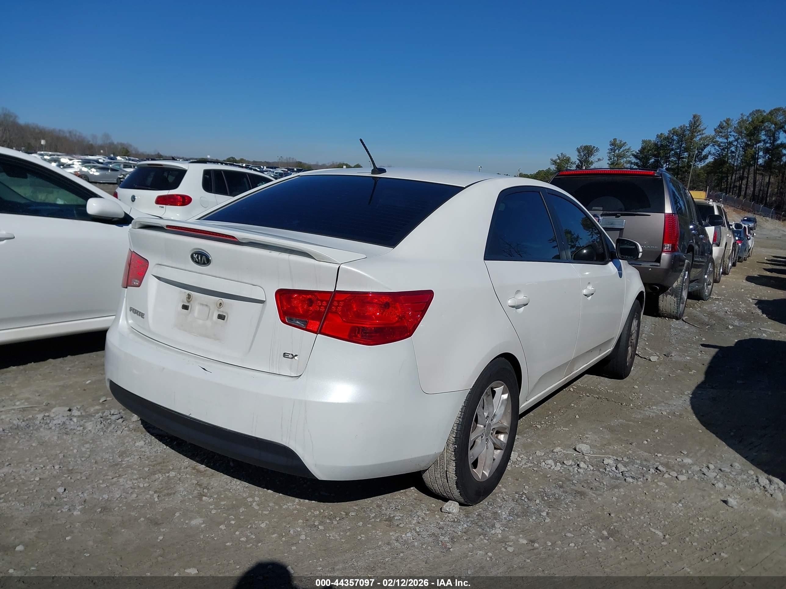 KIA FORTE image 4
