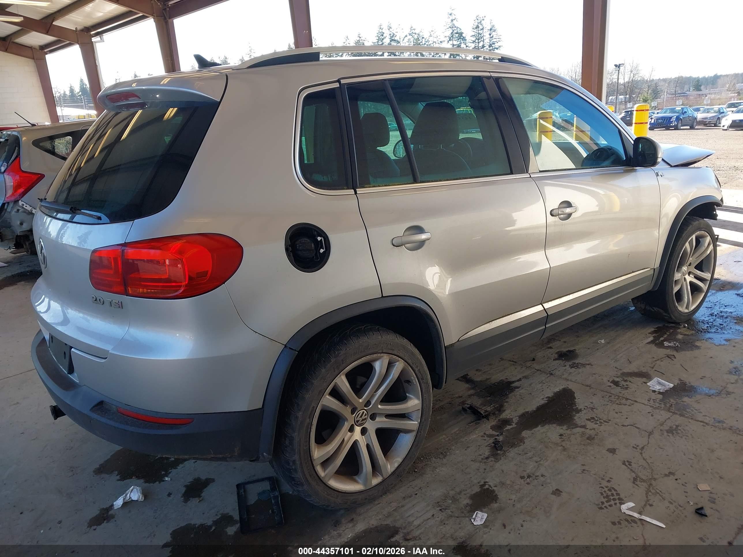 VOLKSWAGEN TIGUAN image 4