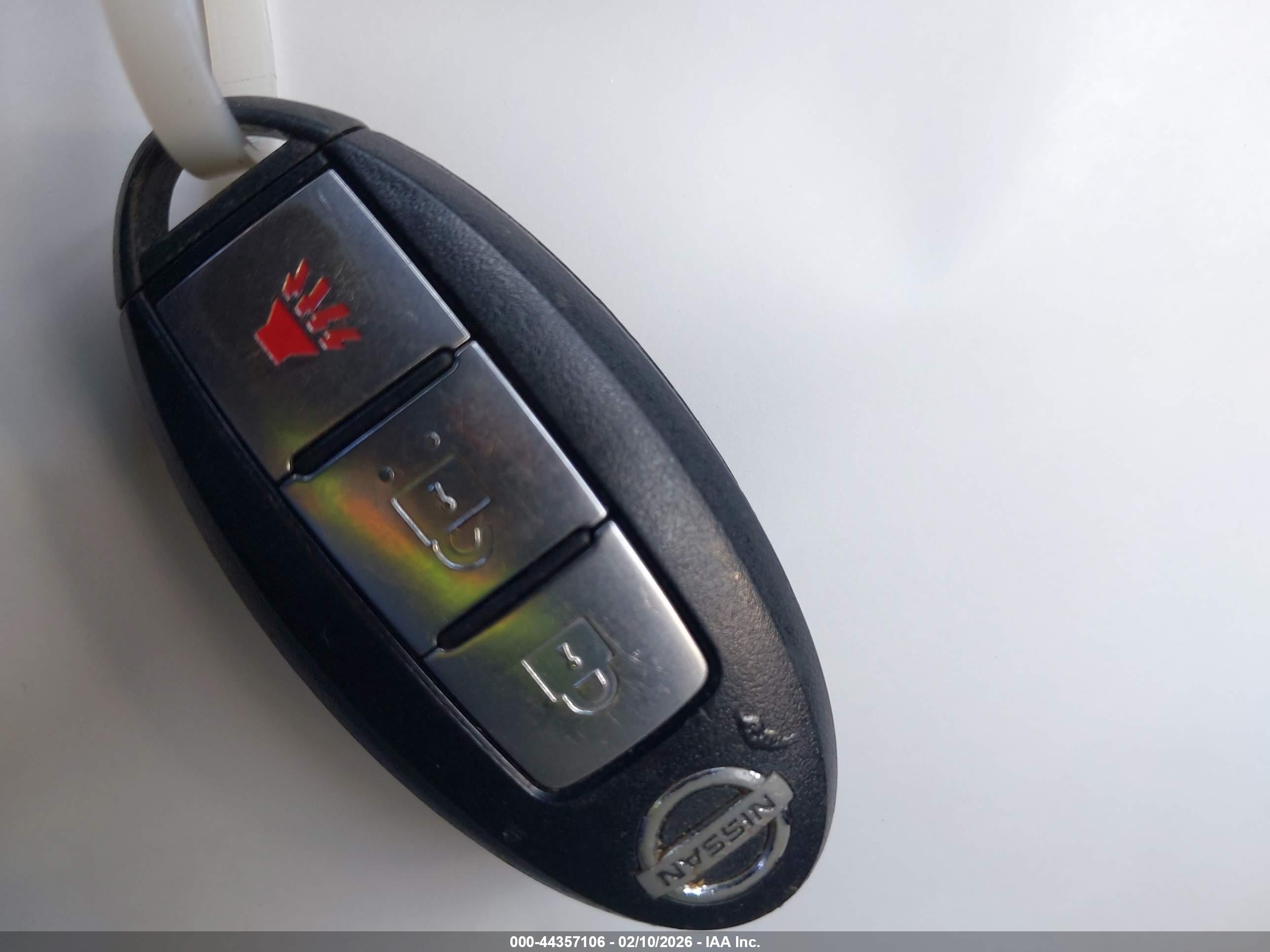 NISSAN ROGUE image 11