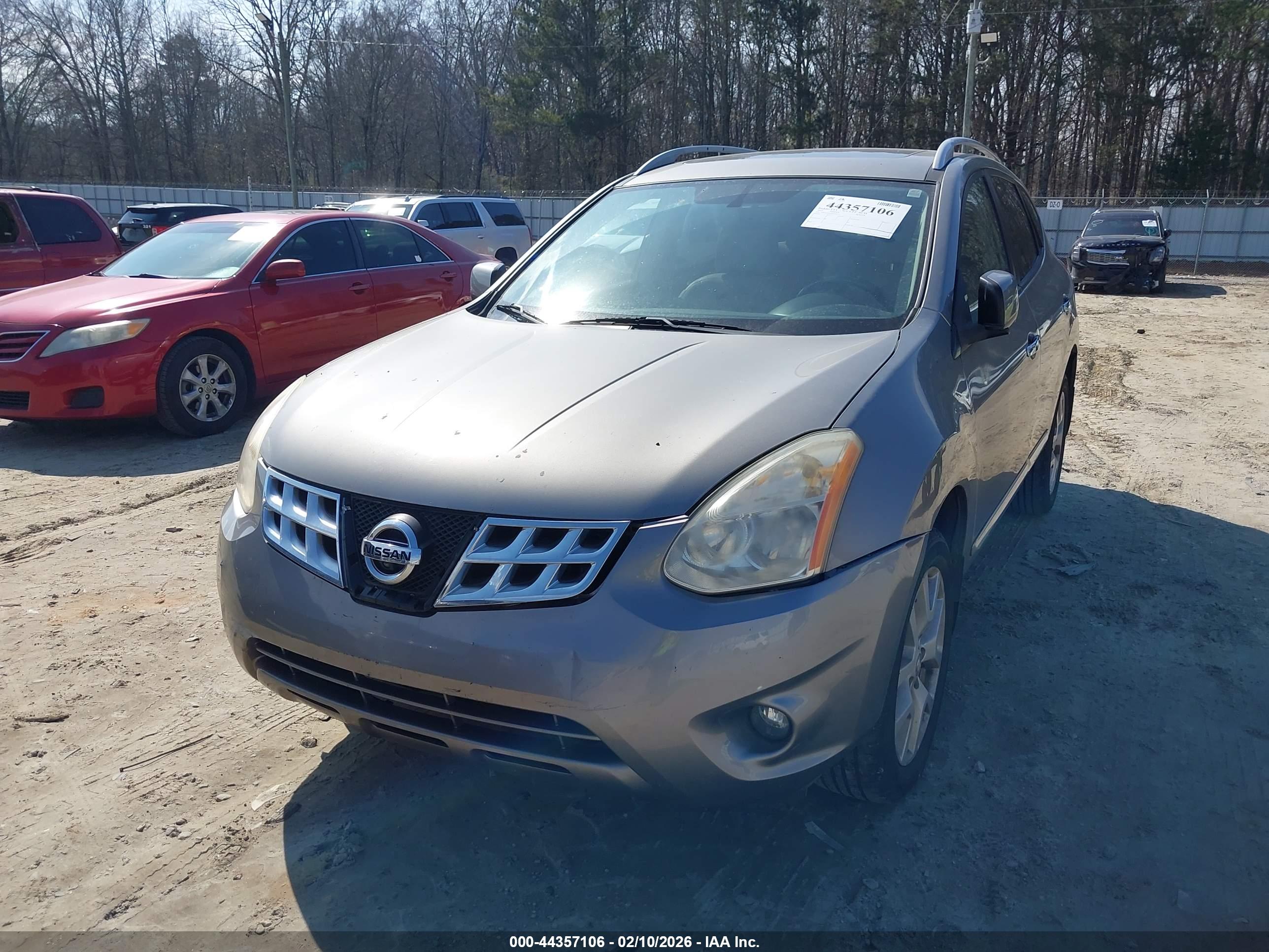 NISSAN ROGUE image 6