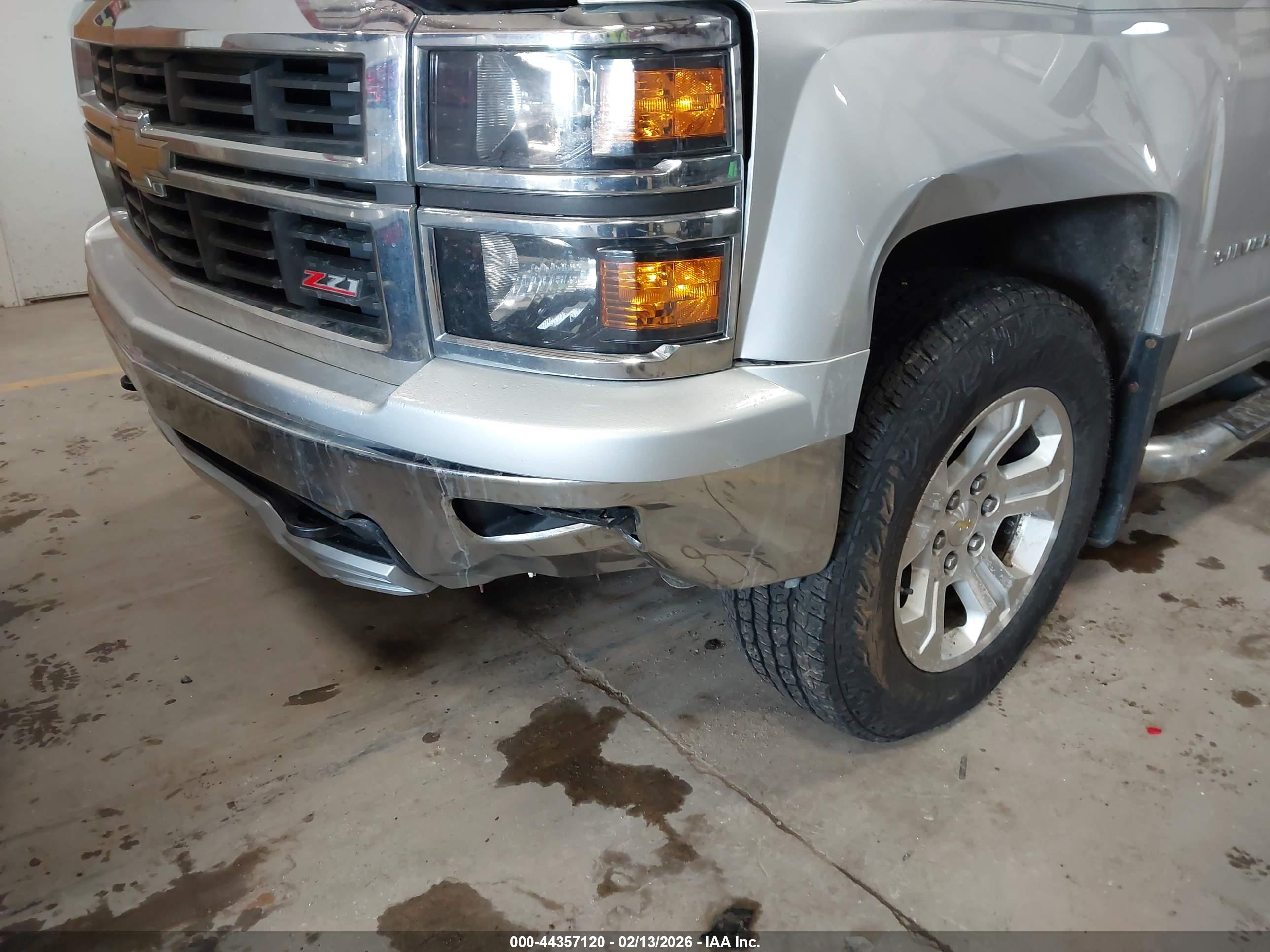 CHEVROLET SILVERADO image 6