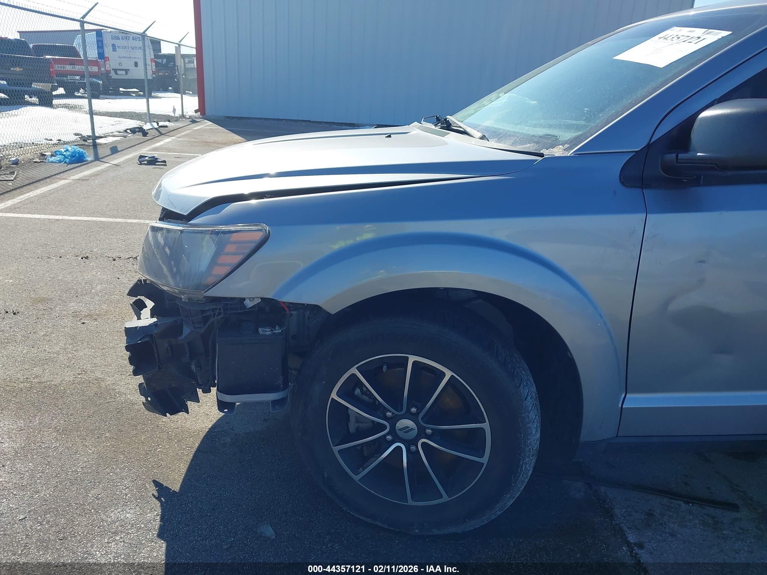 DODGE JOURNEY image 6