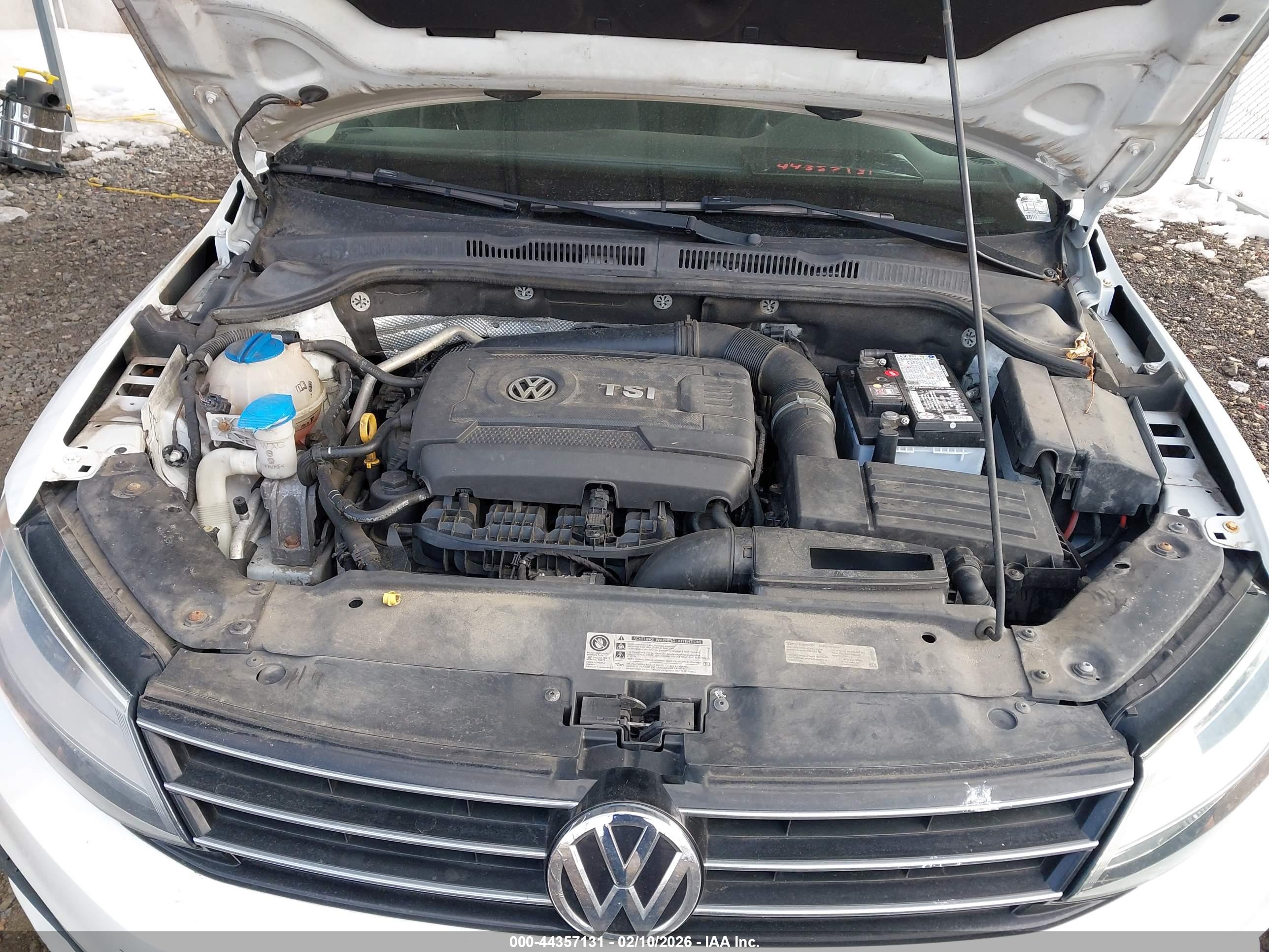 VOLKSWAGEN JETTA image 10