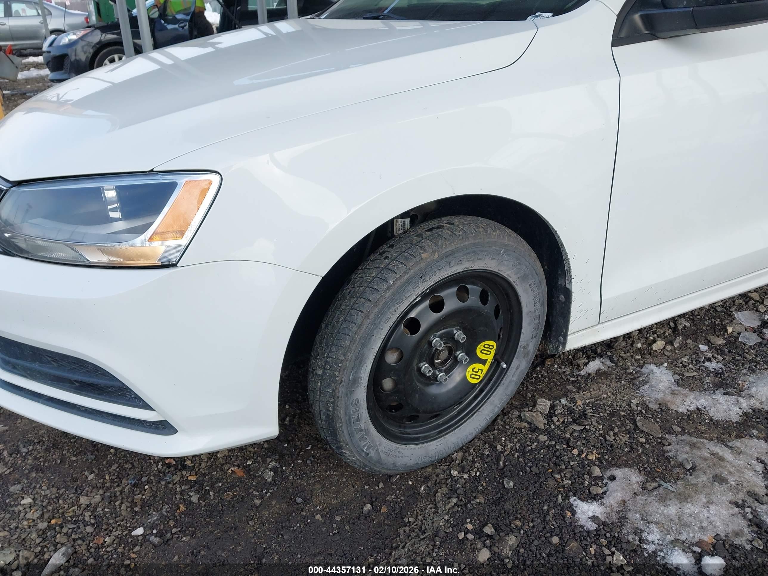 VOLKSWAGEN JETTA image 6