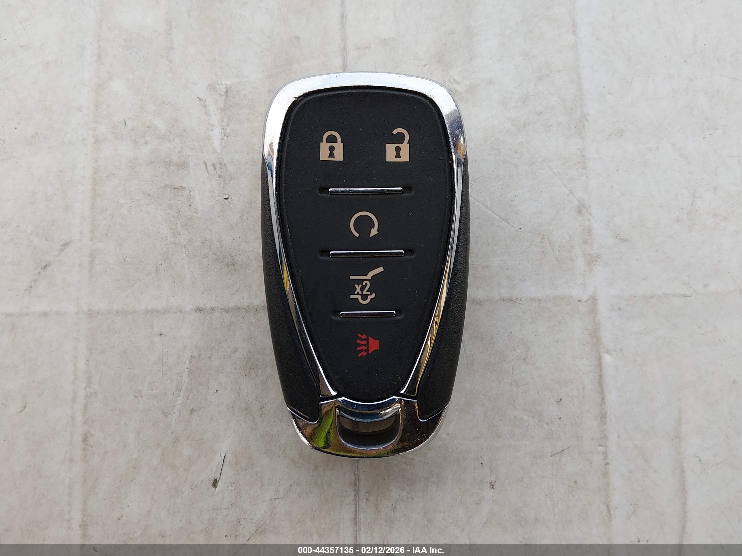 CHEVROLET EQUINOX image 11