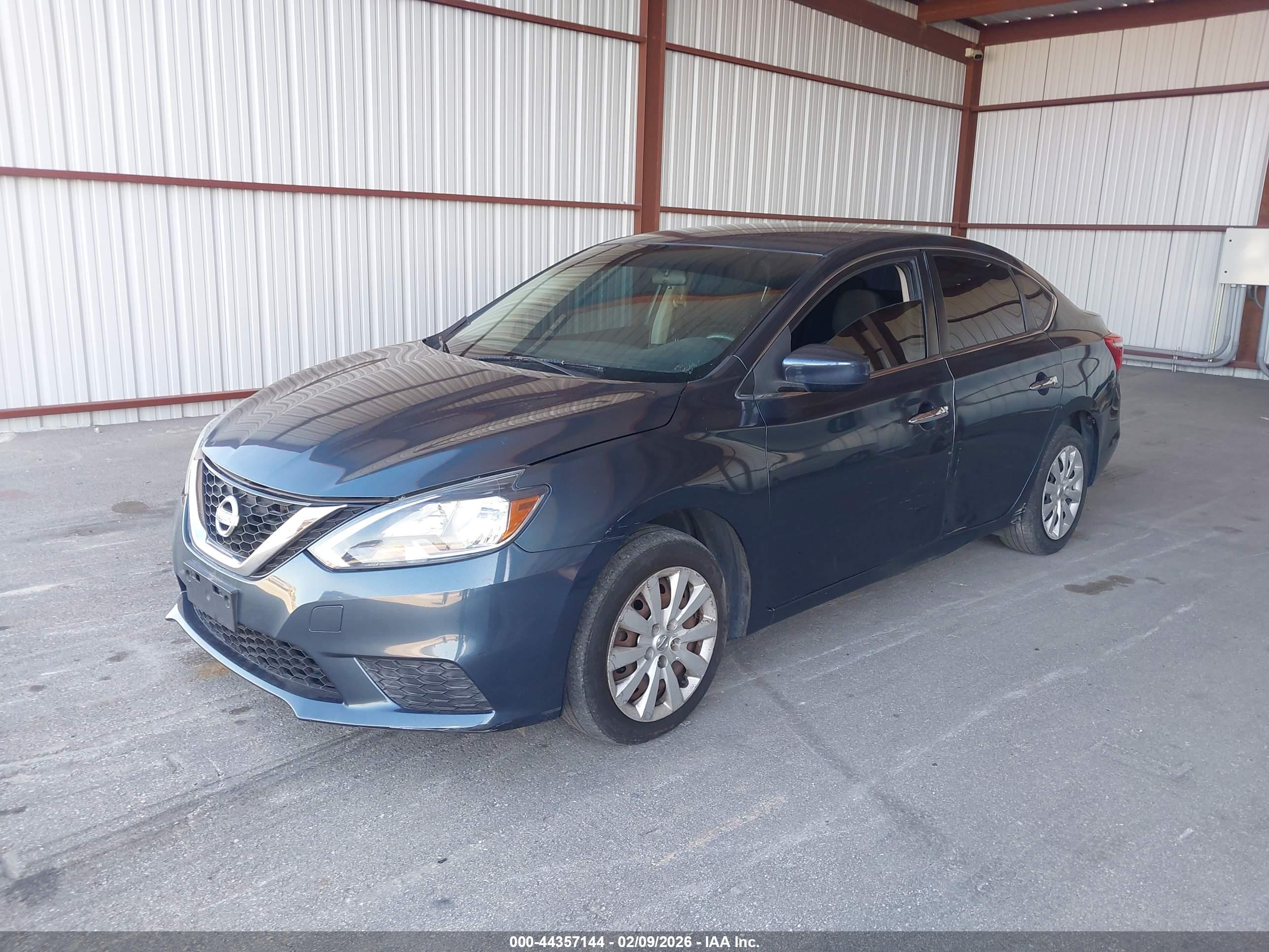 NISSAN SENTRA image 2