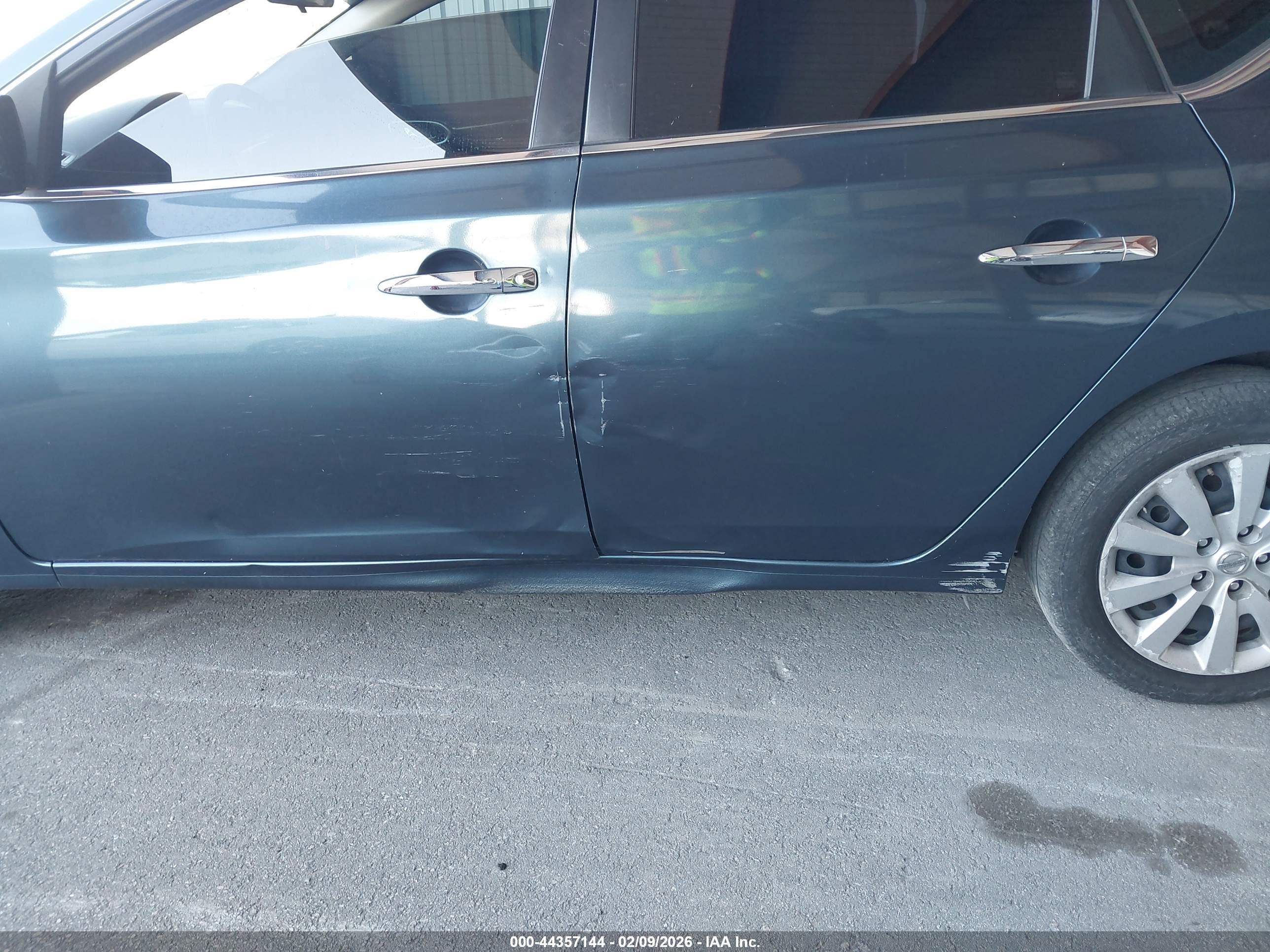 NISSAN SENTRA image 6