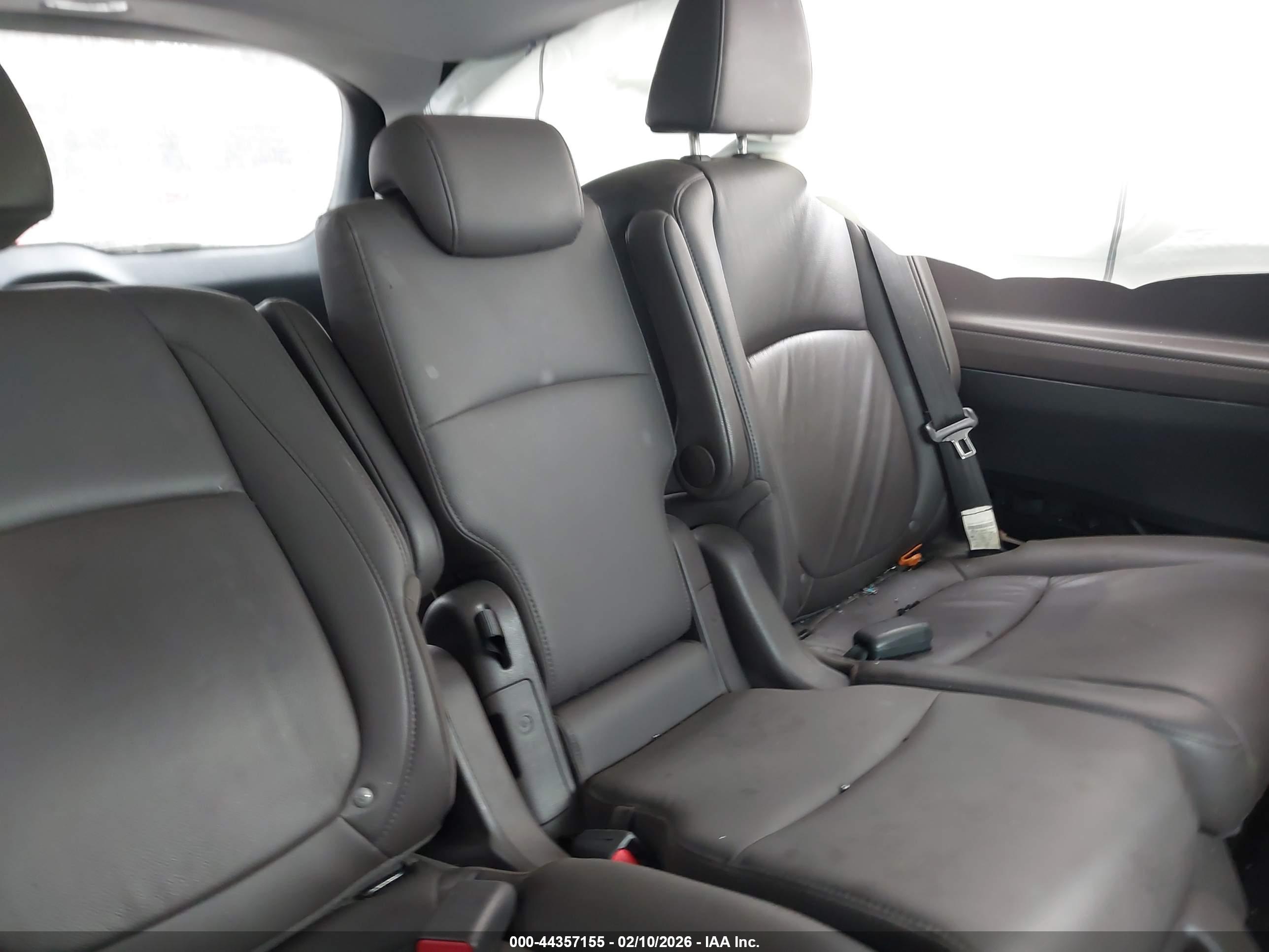 HONDA ODYSSEY image 8