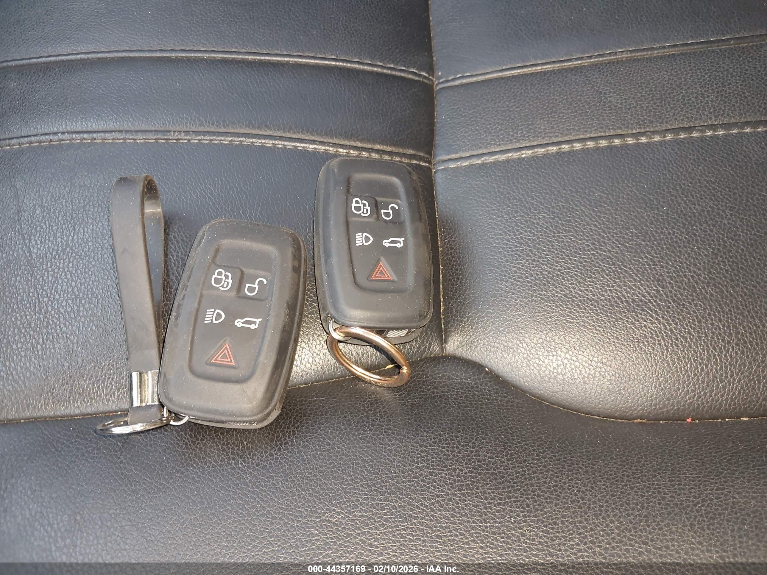 LAND ROVER image 11