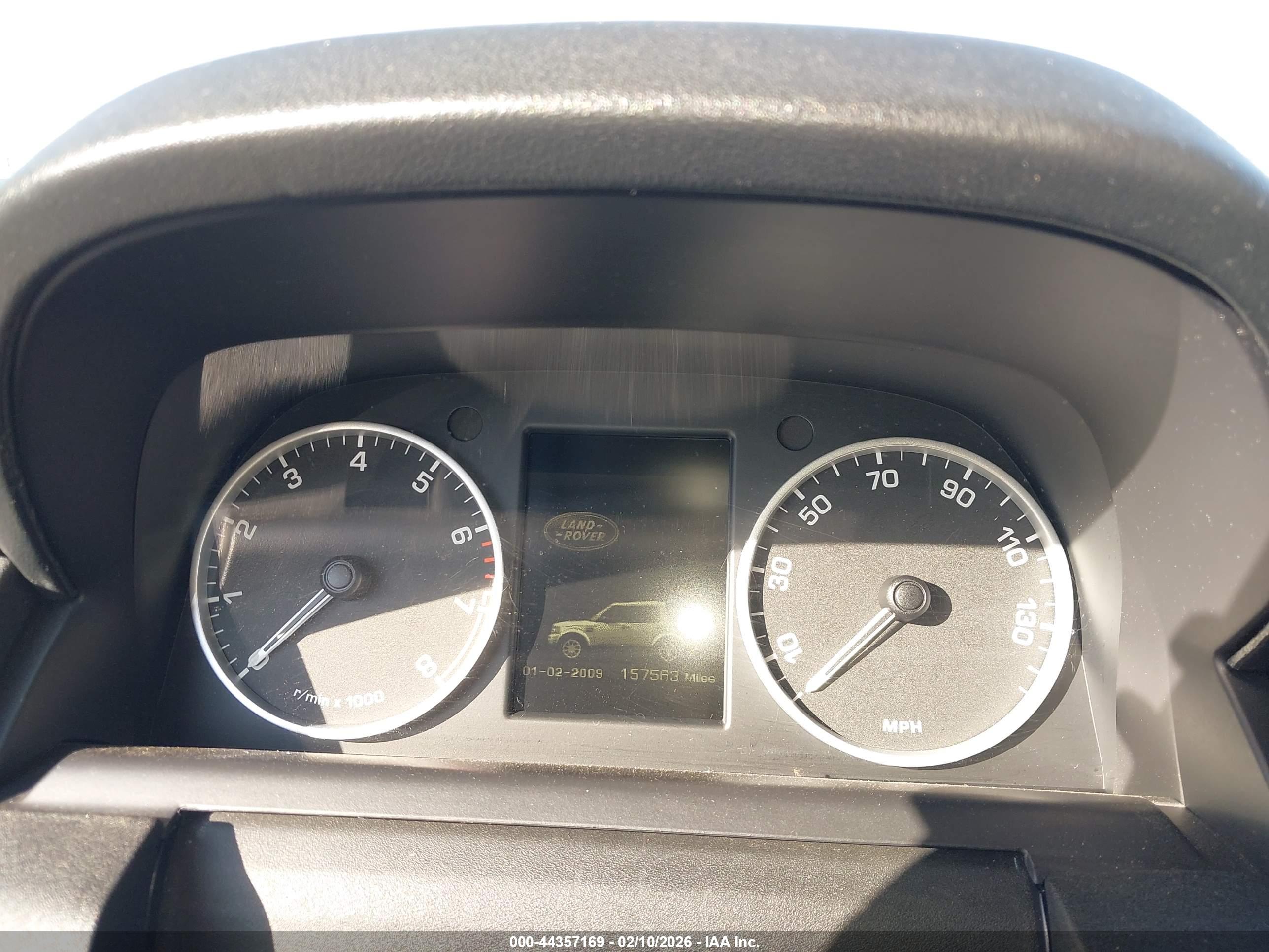 LAND ROVER image 7